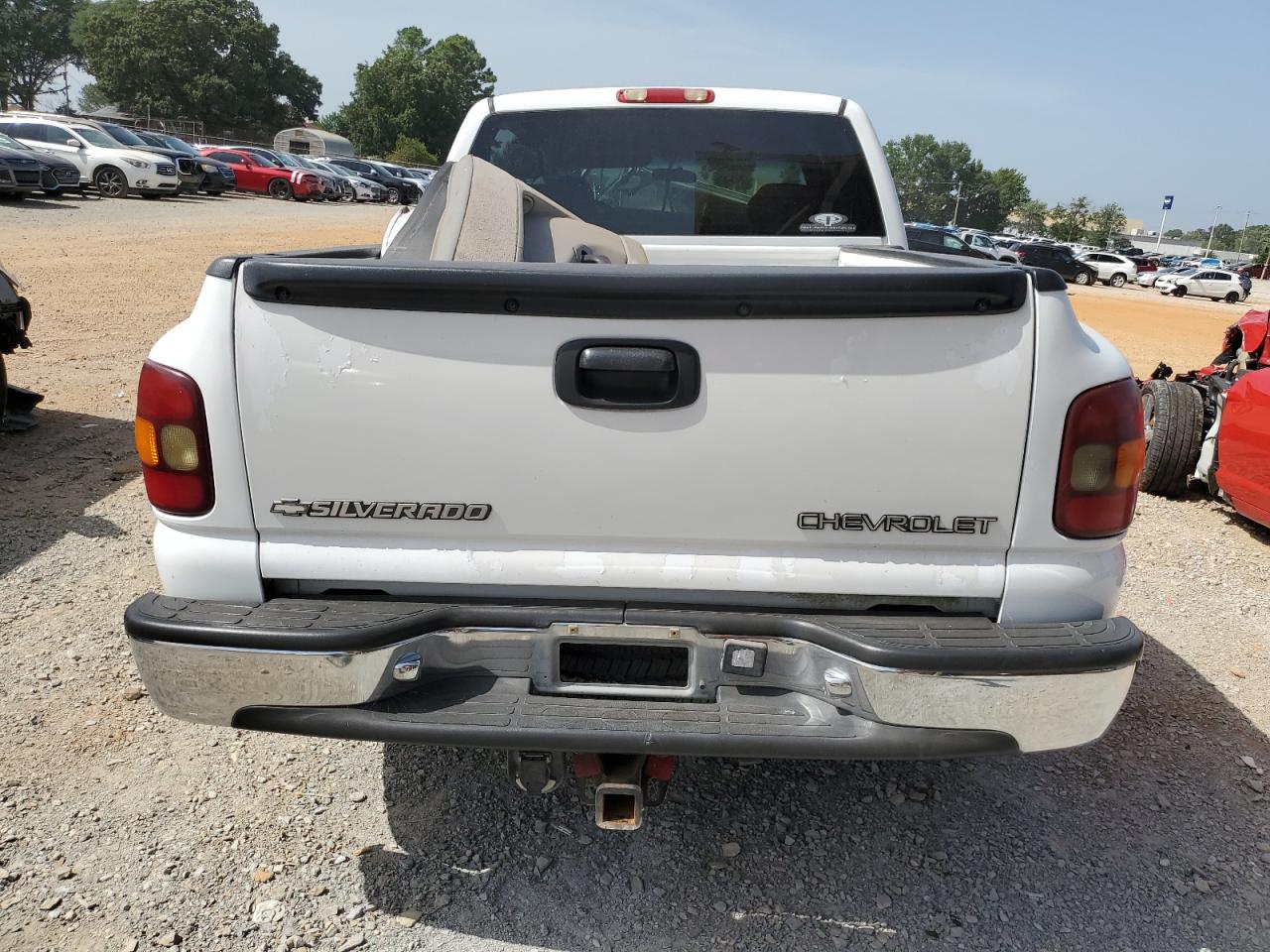 2000 Chevrolet Silverado C1500 VIN: 2GCEC19T0Y1367965 Lot: 52805185