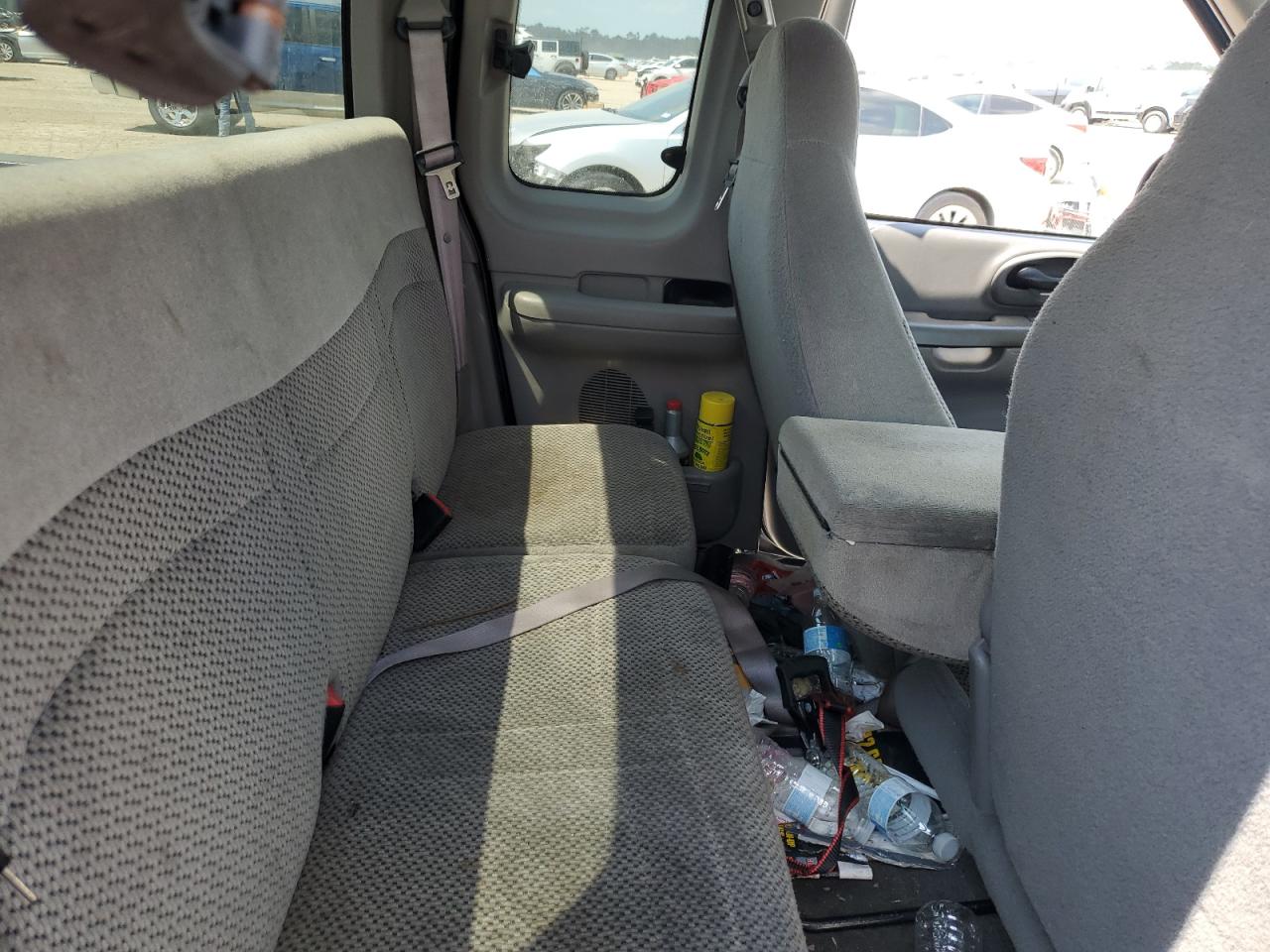 2000 Ford F150 VIN: 1FTRX07W5YKA76150 Lot: 66623884