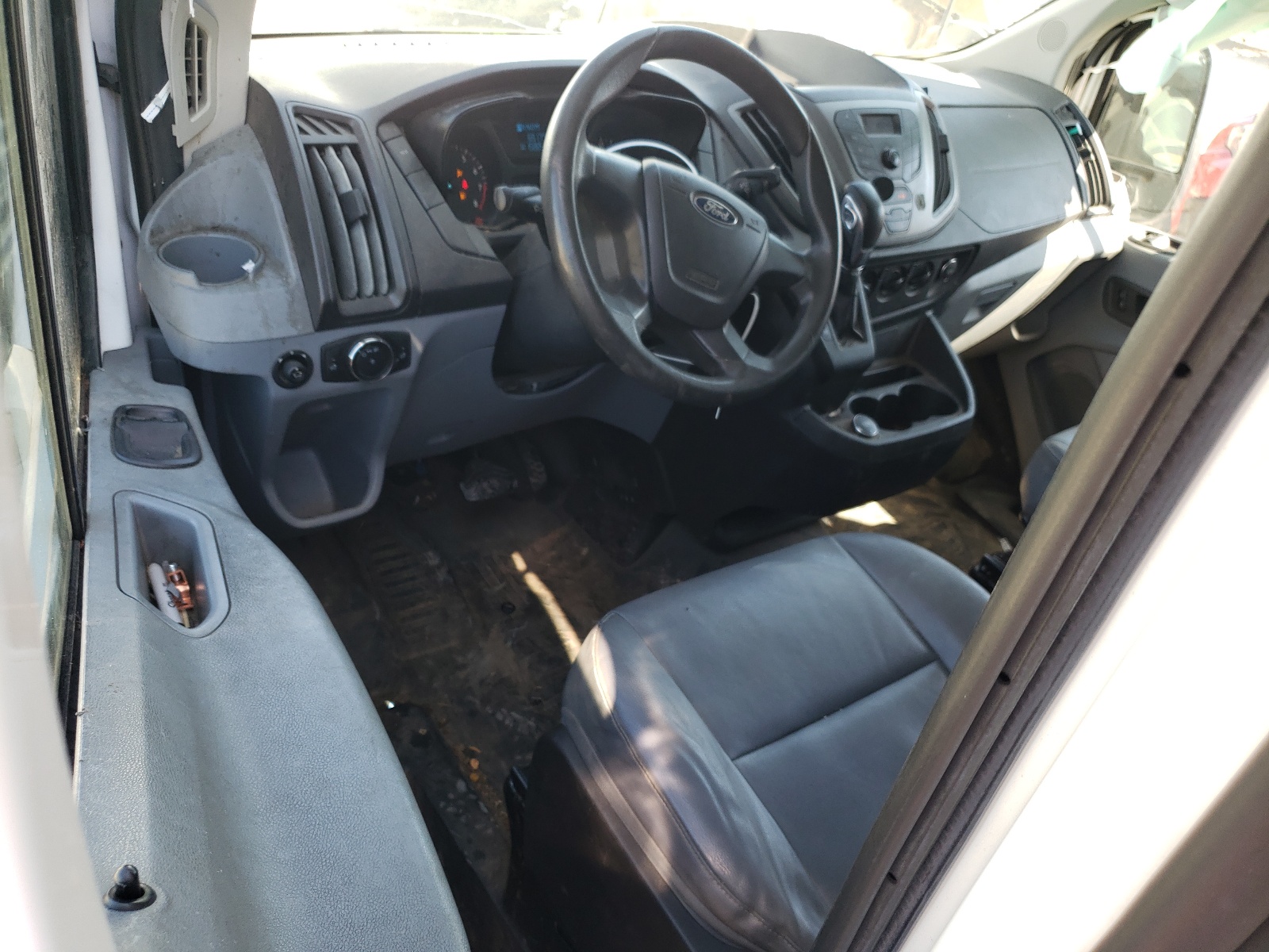 1FTYR2CM8HKA36795 2017 Ford Transit T-250