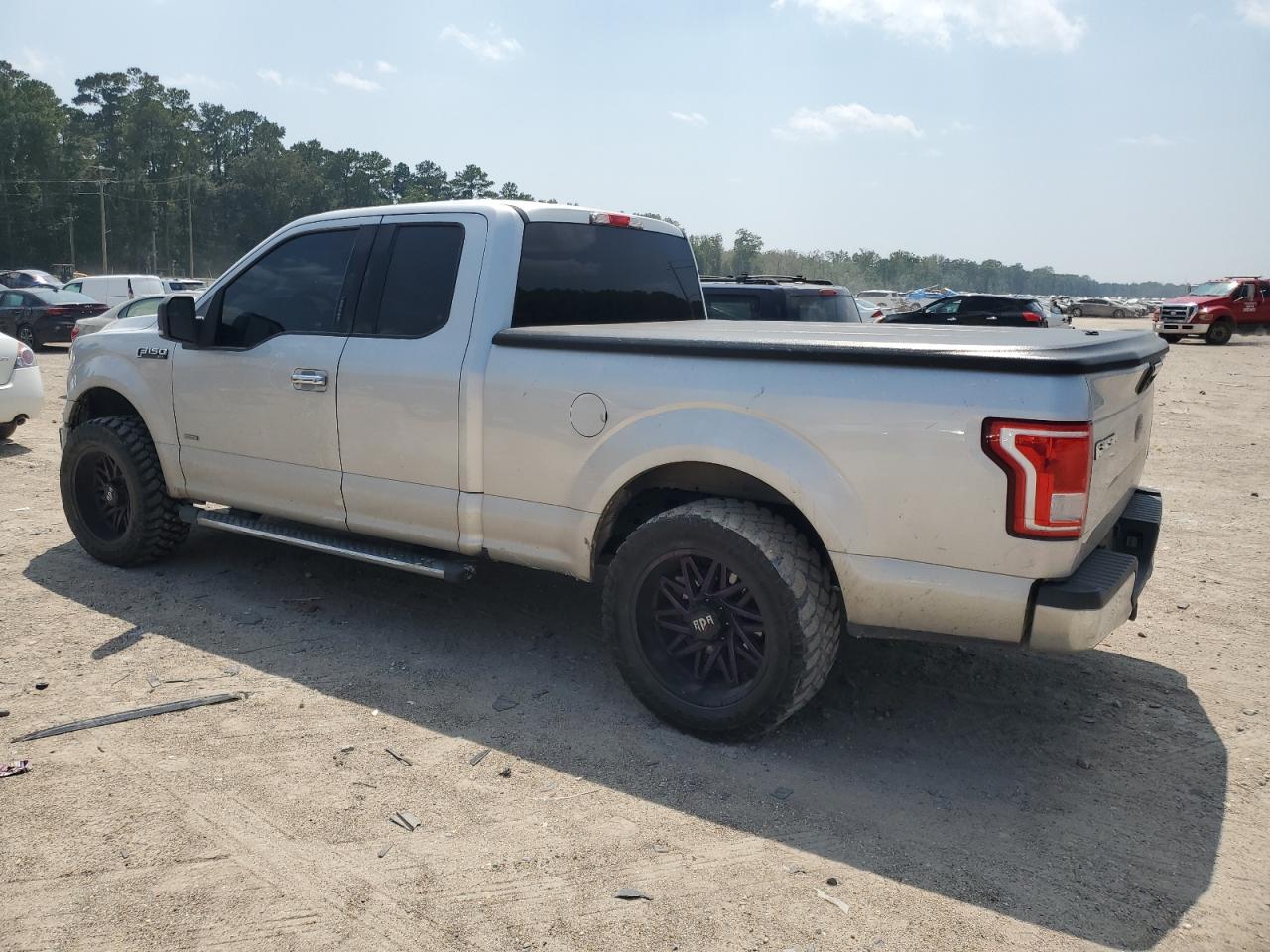 1FTEX1CPXFFC67975 2015 FORD F-150 - Image 2