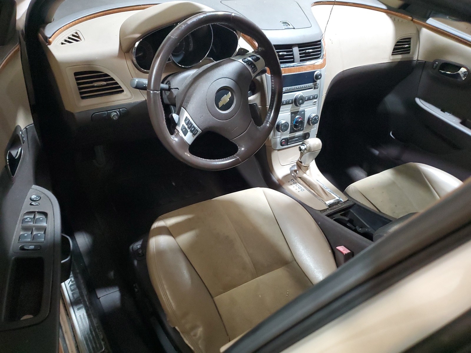 1G1ZD5EB6AF113221 2010 Chevrolet Malibu 2Lt