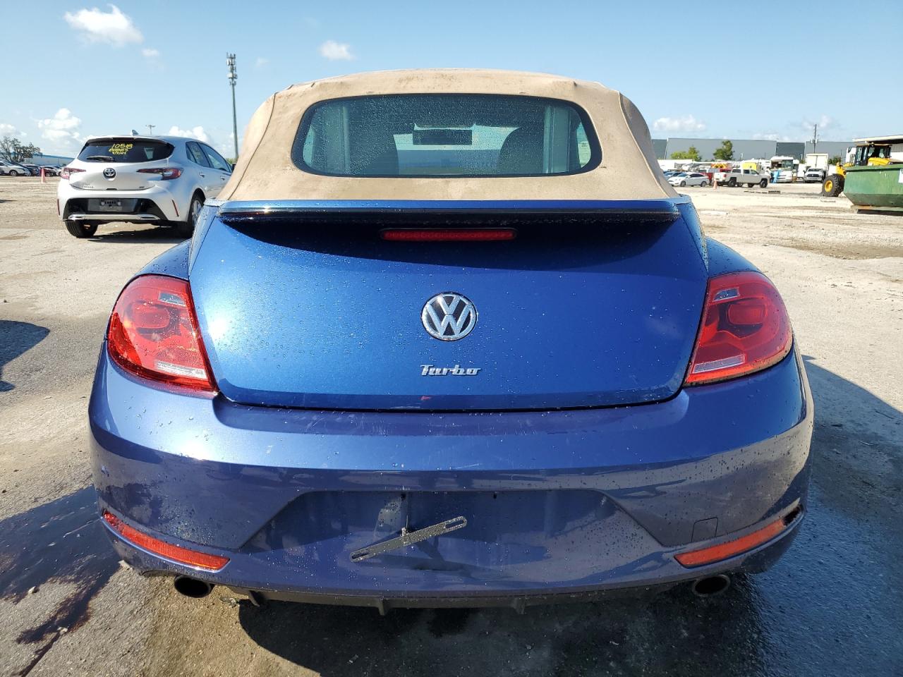 2013 Volkswagen Beetle Turbo VIN: 3VW7S7AT8DM828310 Lot: 67305884