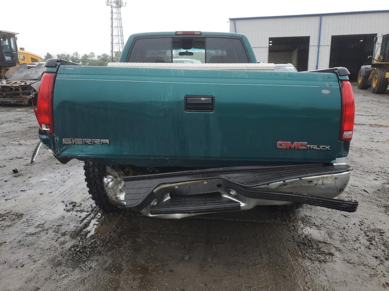 1997 GMC Sierra C1500 VIN: 2GTEC19M7V1532821 Lot: 65993224