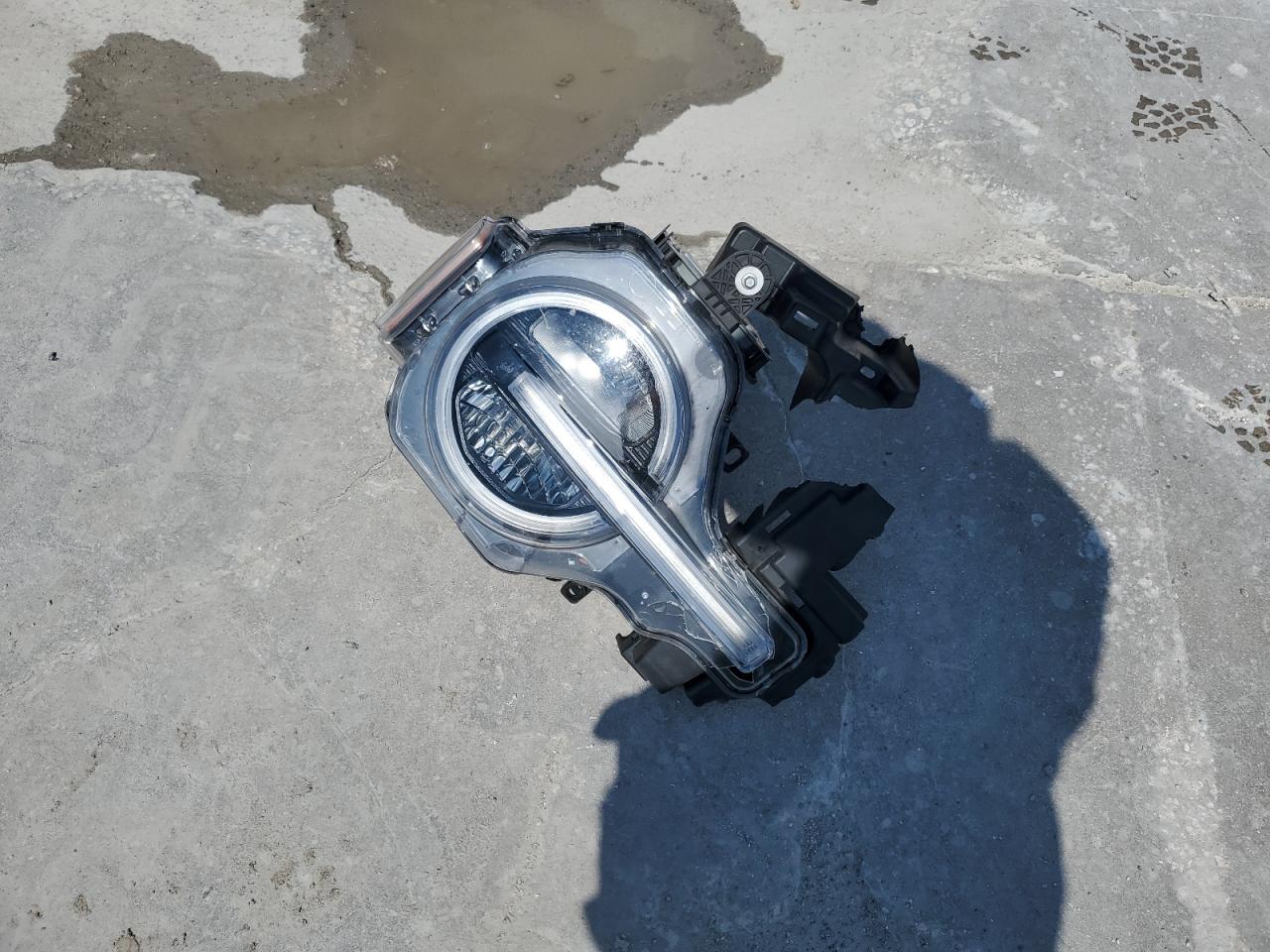 2023 Ford Bronco Base VIN: 1FMEE5DP5PLB83959 Lot: 68481124