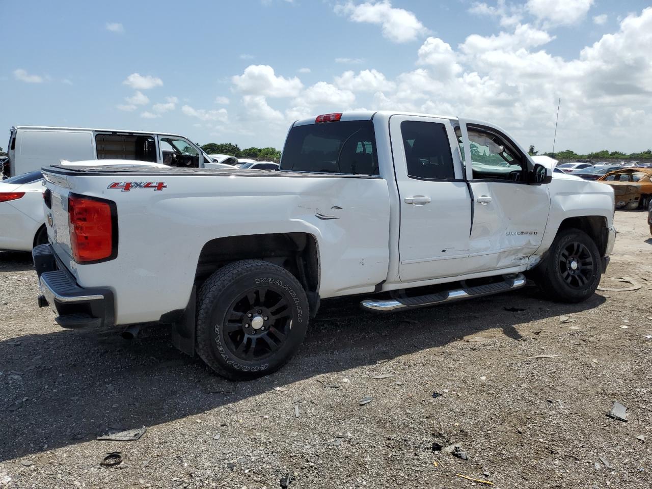 2016 Chevrolet Silverado - Image 3