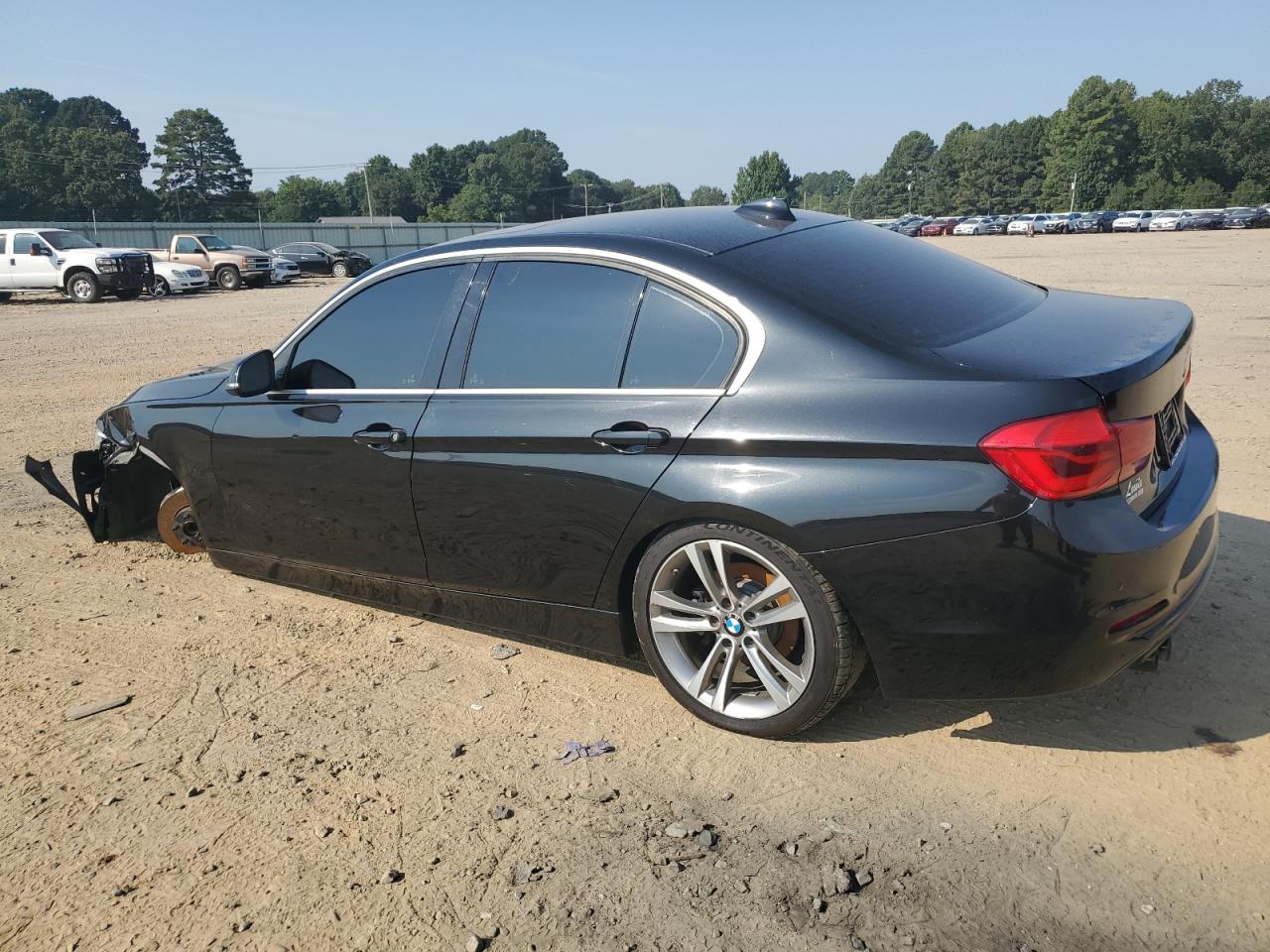 WBA8B9G55HNU50581 2017 BMW 3 SERIES - Image 2