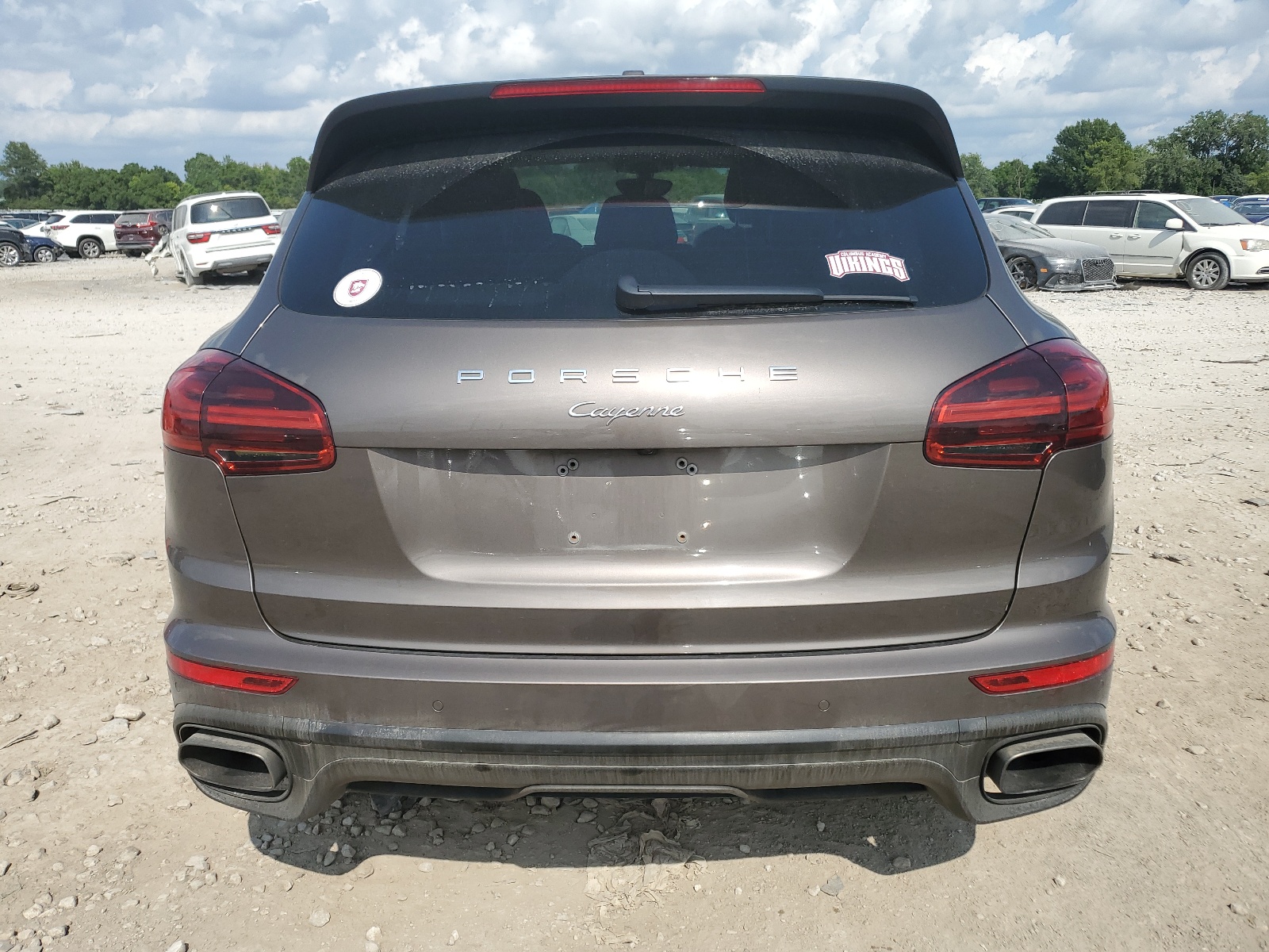 WP1AA2A27GKA10681 2016 Porsche Cayenne