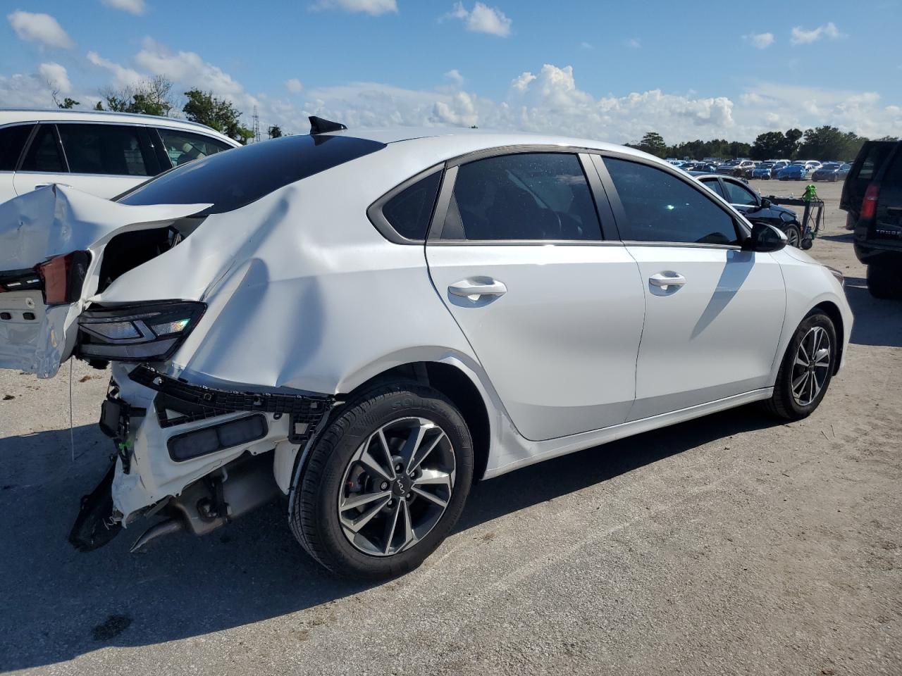 2024 Kia Forte - Image 3