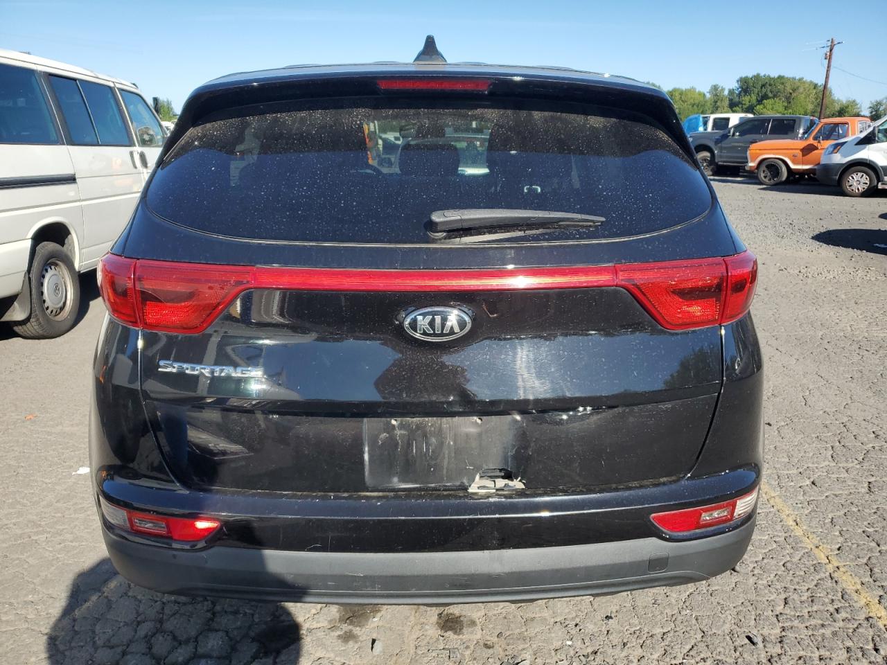 KNDPMCACXH7179048 2017 Kia Sportage Lx