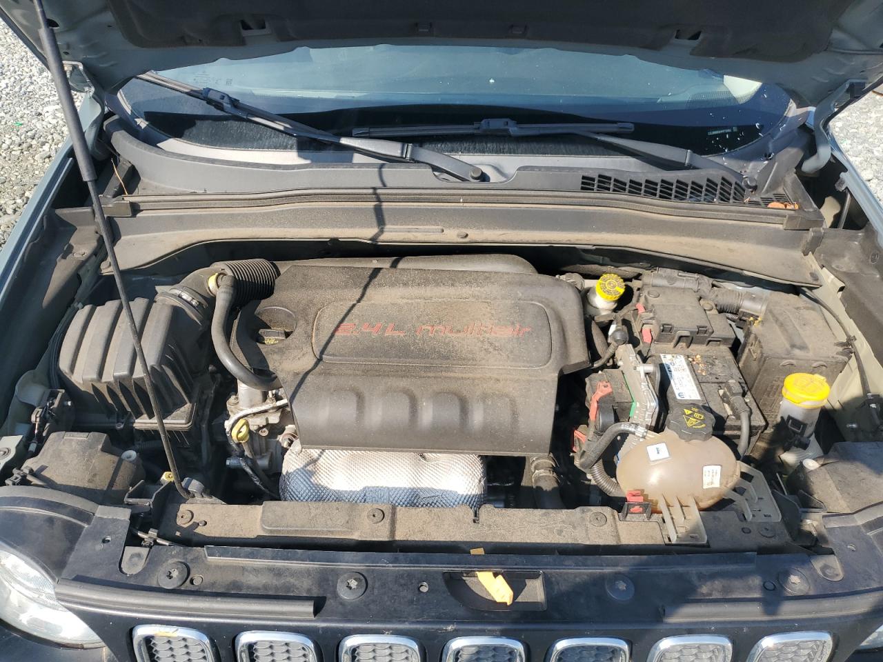 2017 Jeep Renegade Latitude VIN: ZACCJBBB3HPF72562 Lot: 65866664