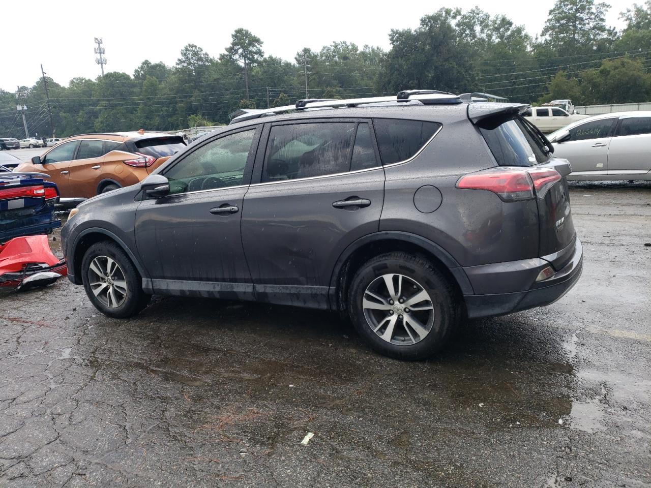 JTMWFREV8HJ102931 2017 TOYOTA RAV 4 - Image 2