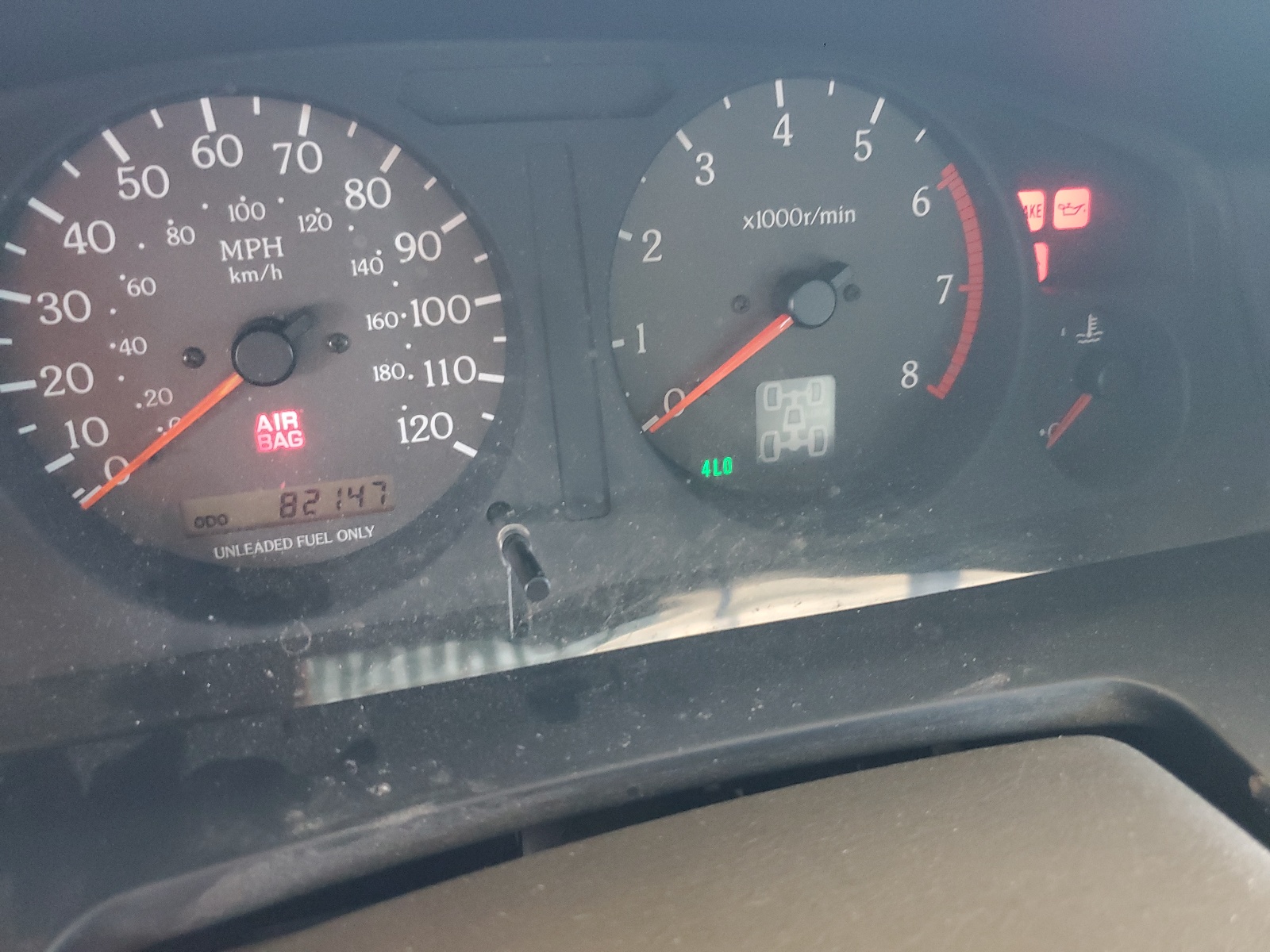 JNRAR05Y1XW042130 1999 Infiniti Qx4