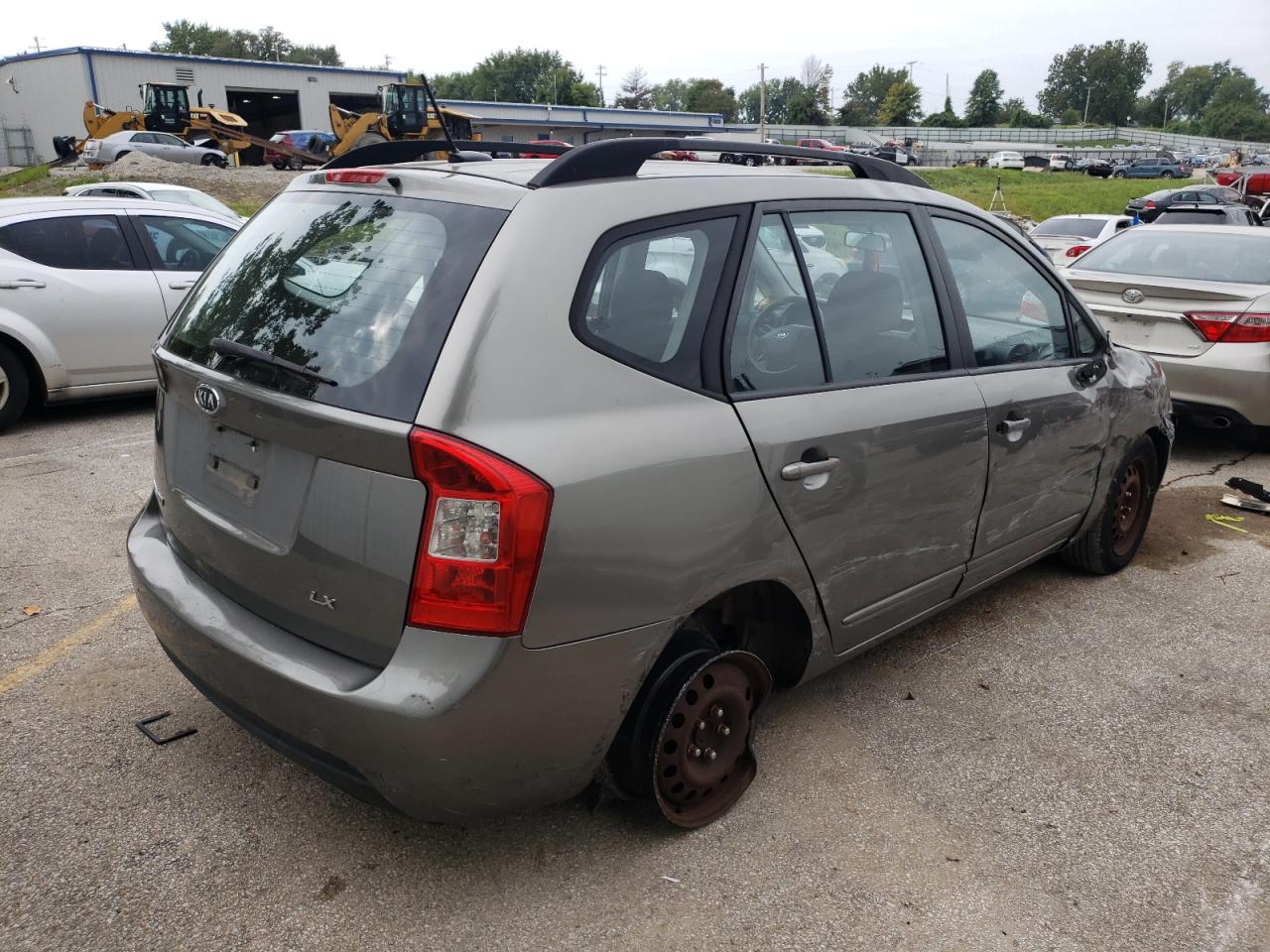 2009 Kia Rondo - Image 3
