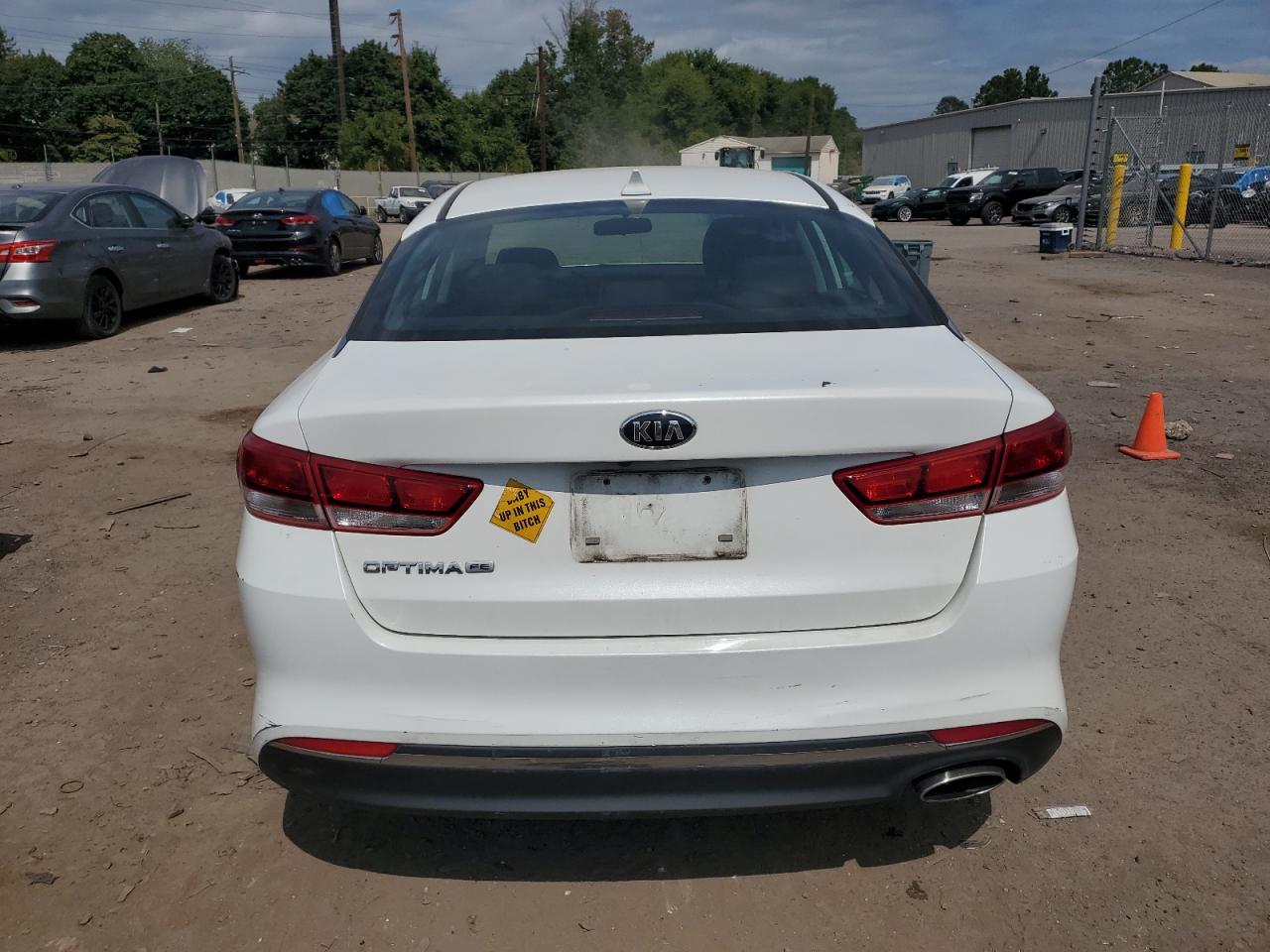 2017 Kia Optima Lx VIN: 5XXGT4L33HG166834 Lot: 69632534