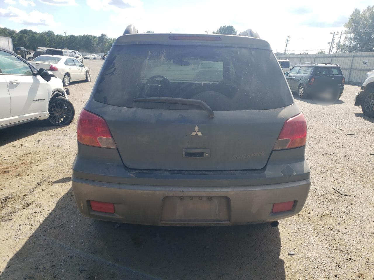 JA4LX31F64U002437 2004 Mitsubishi Outlander Ls