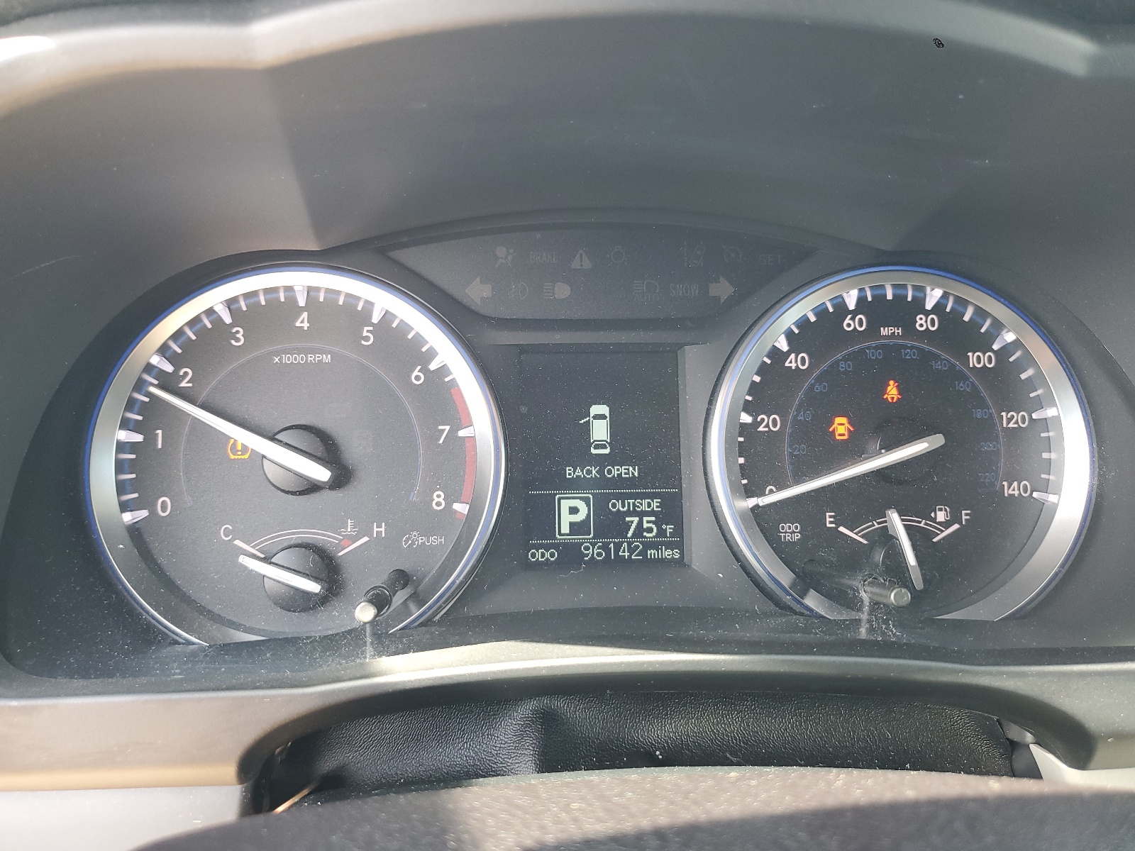 5TDZKRFH6GS120783 2016 Toyota Highlander Le