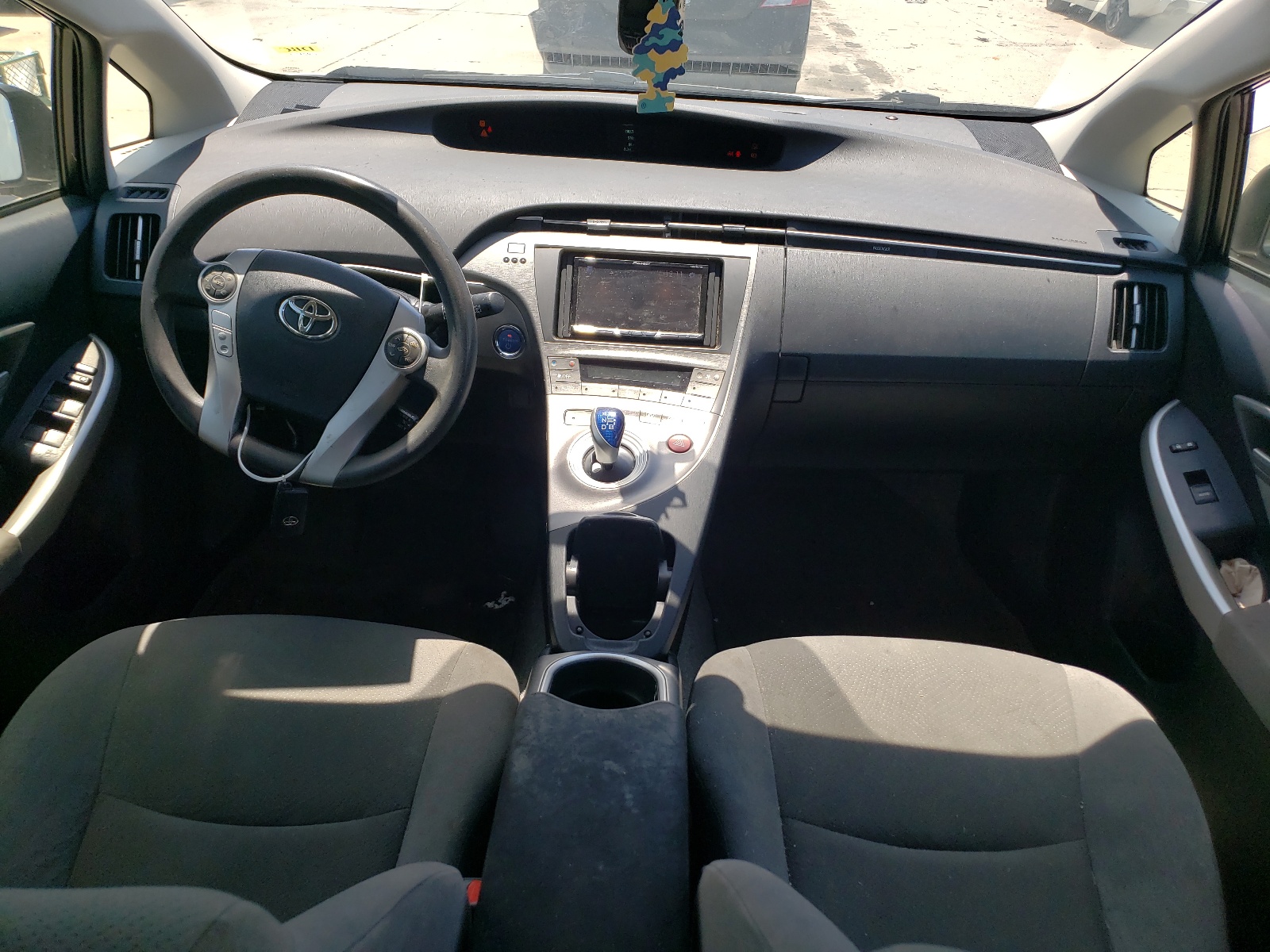 2014 Toyota Prius vin: JTDKN3DU2E1738909