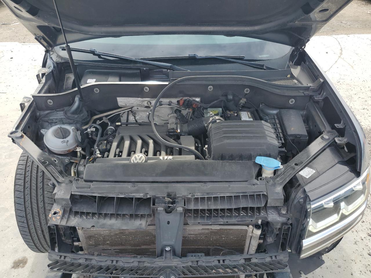 2018 Volkswagen Atlas VIN: 1V2BR2CA0JC500611 Lot: 65666454