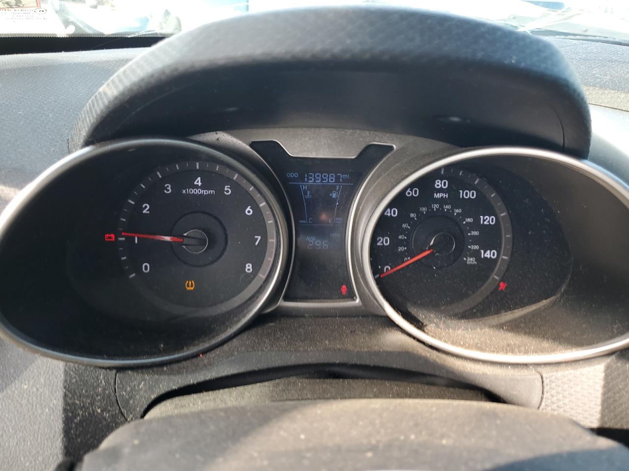 2013 Hyundai Veloster VIN: KMHTC6AD6DU084666 Lot: 67053394