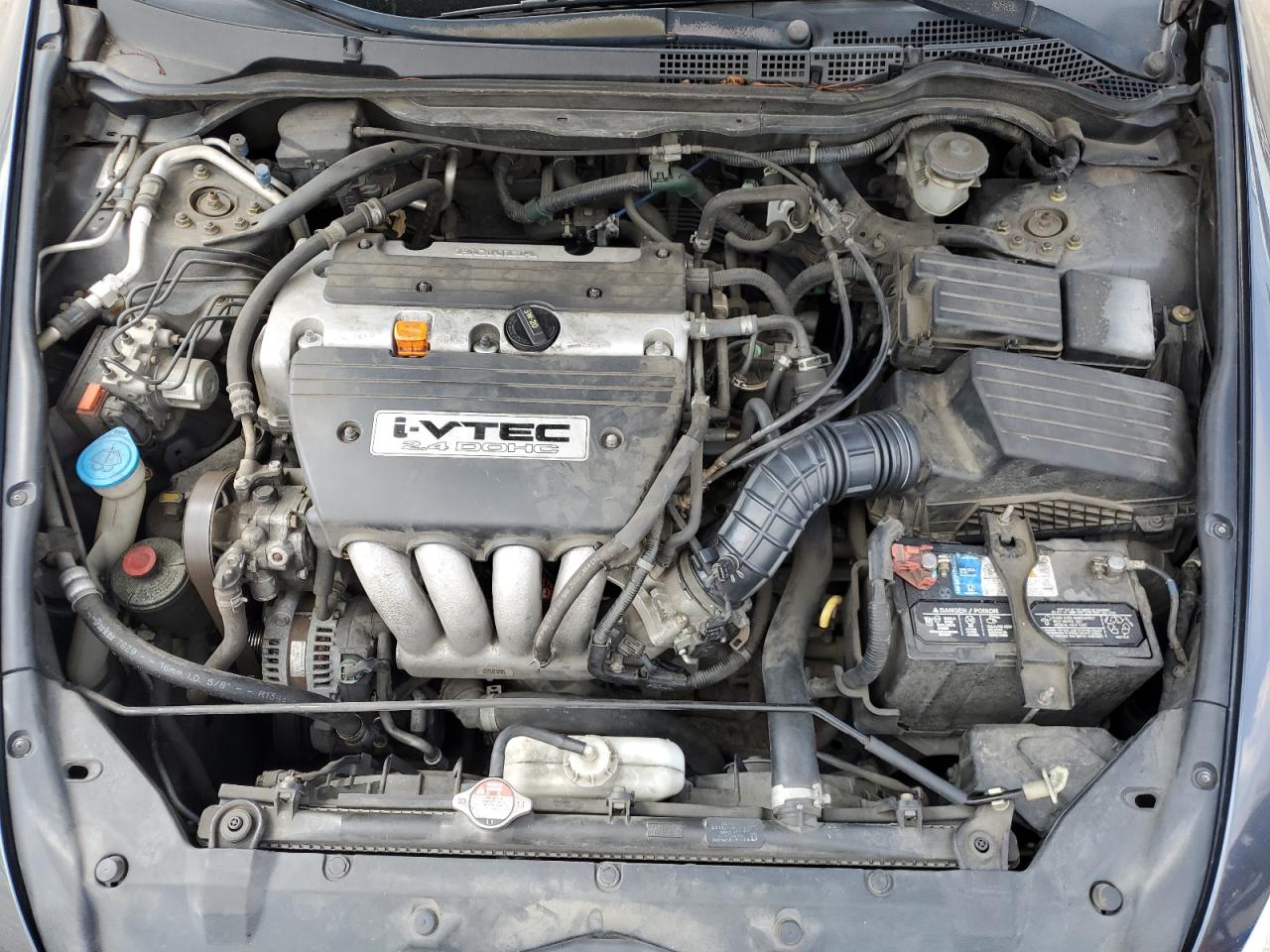 2004 Honda Accord - Image 11
