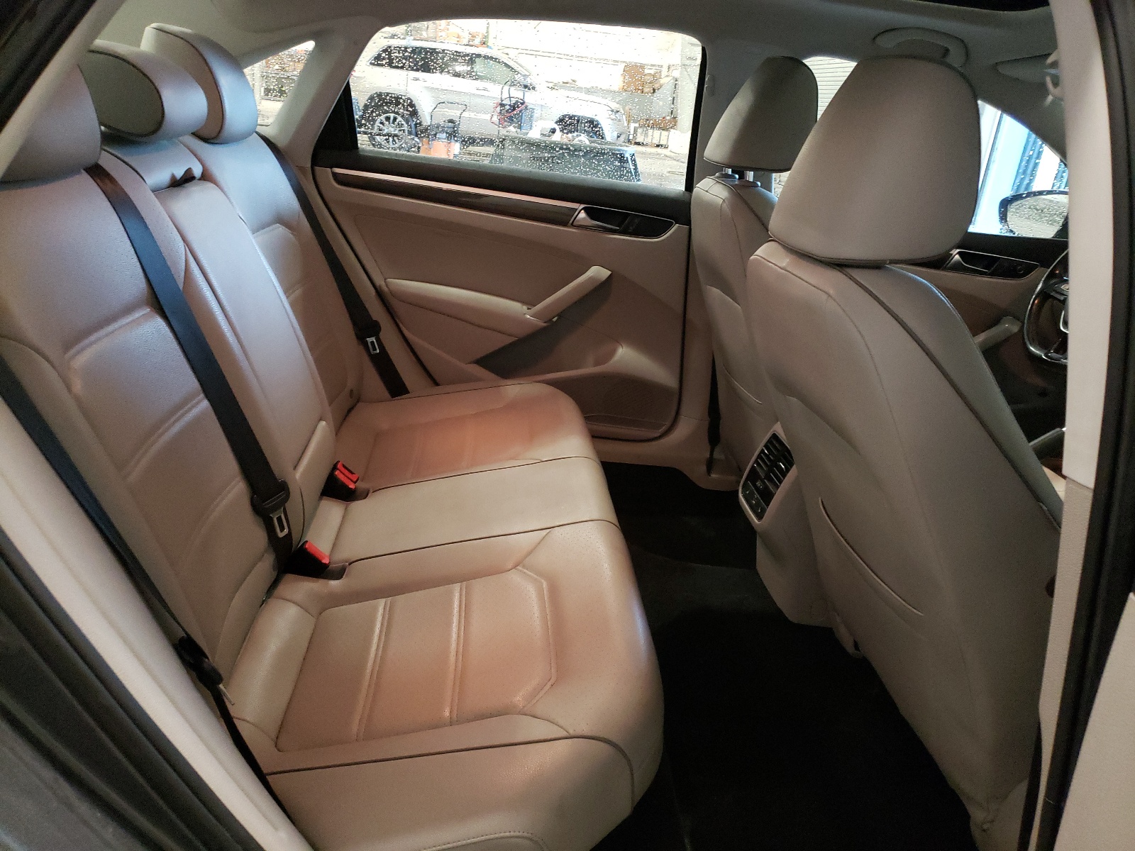 1VWGT7A34HC020945 2017 Volkswagen Passat Se