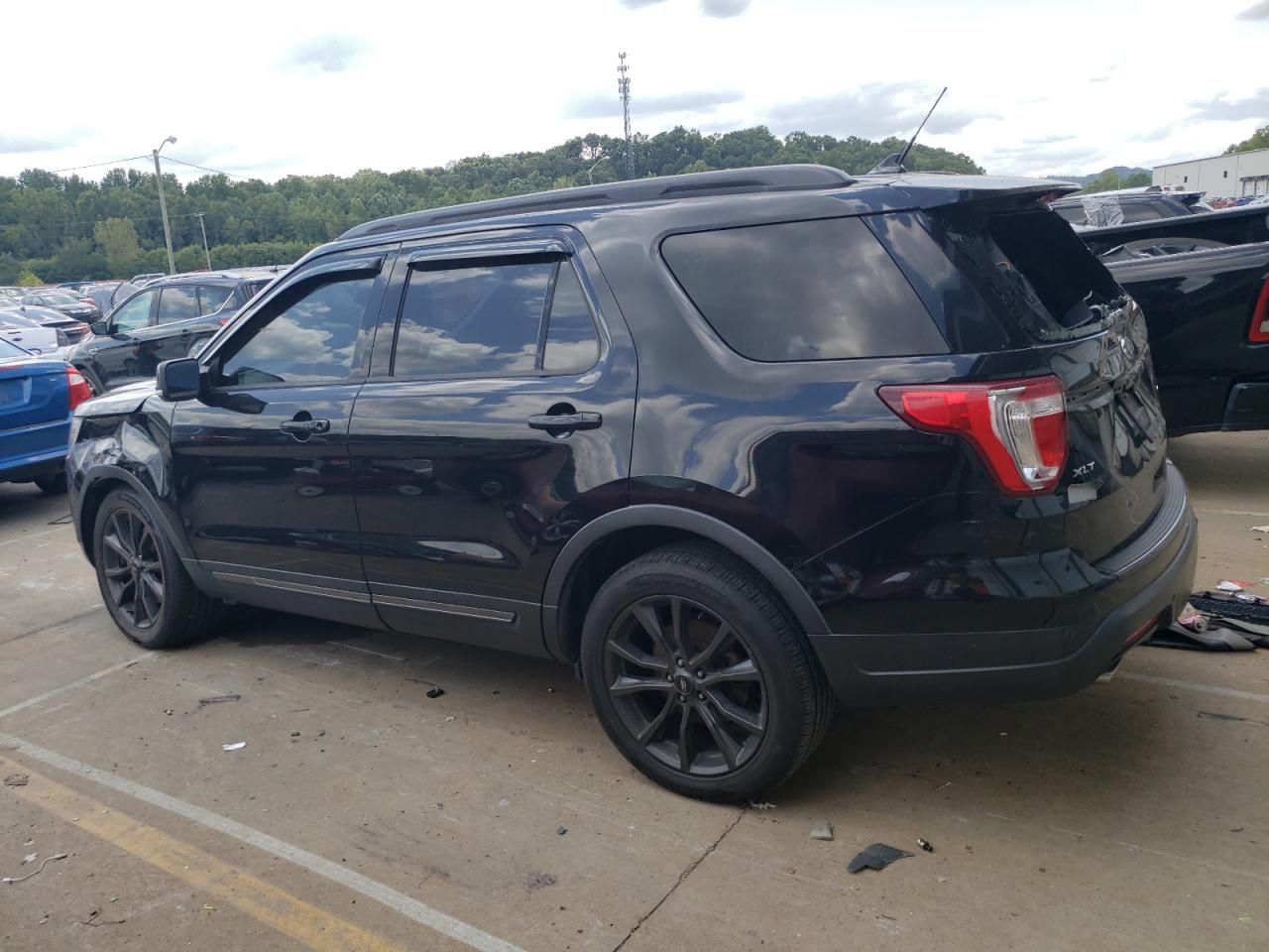 1FM5K8D82KGA50421 2019 FORD EXPLORER - Image 2