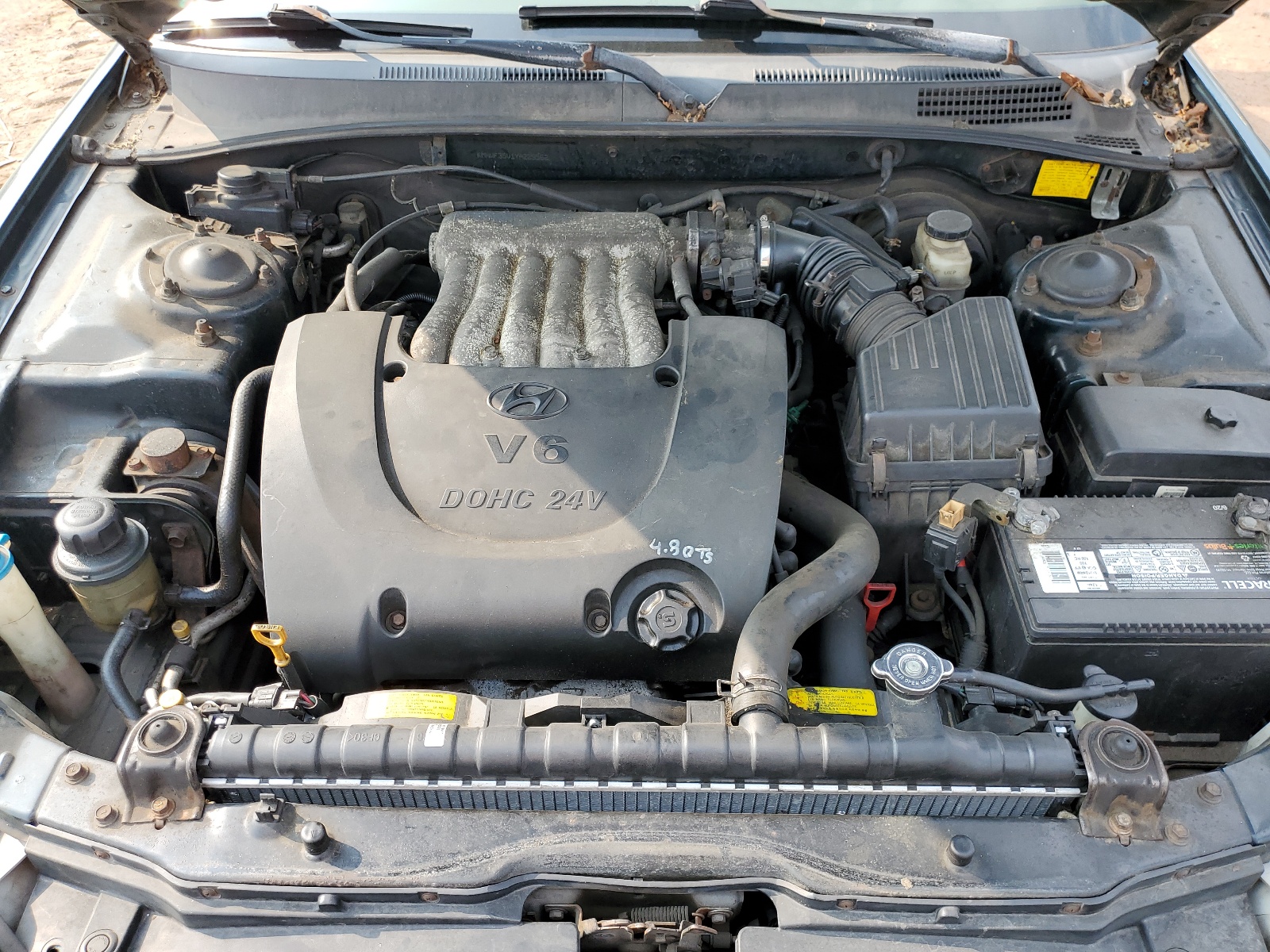 KMHWF35V1YA229562 2000 Hyundai Sonata Gls
