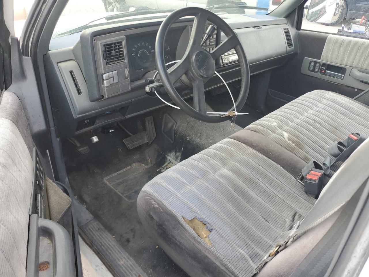 1990 Chevrolet Gmt-400 C1500 VIN: 2GCEC14K8L1151921 Lot: 65751154