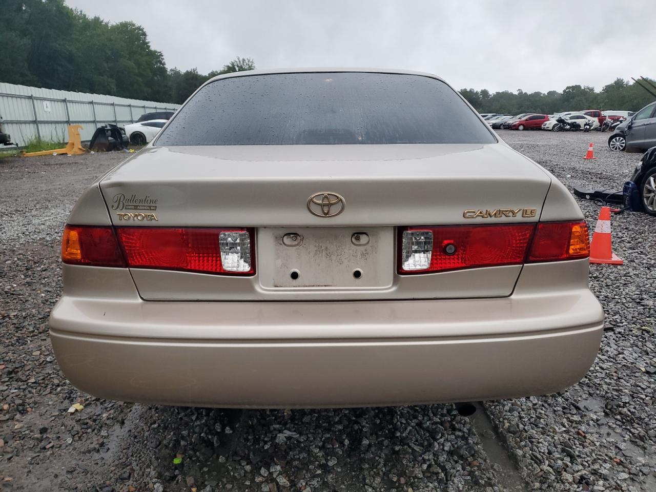 2000 Toyota Camry Ce VIN: 4T1BG22K9YU972615 Lot: 65688674