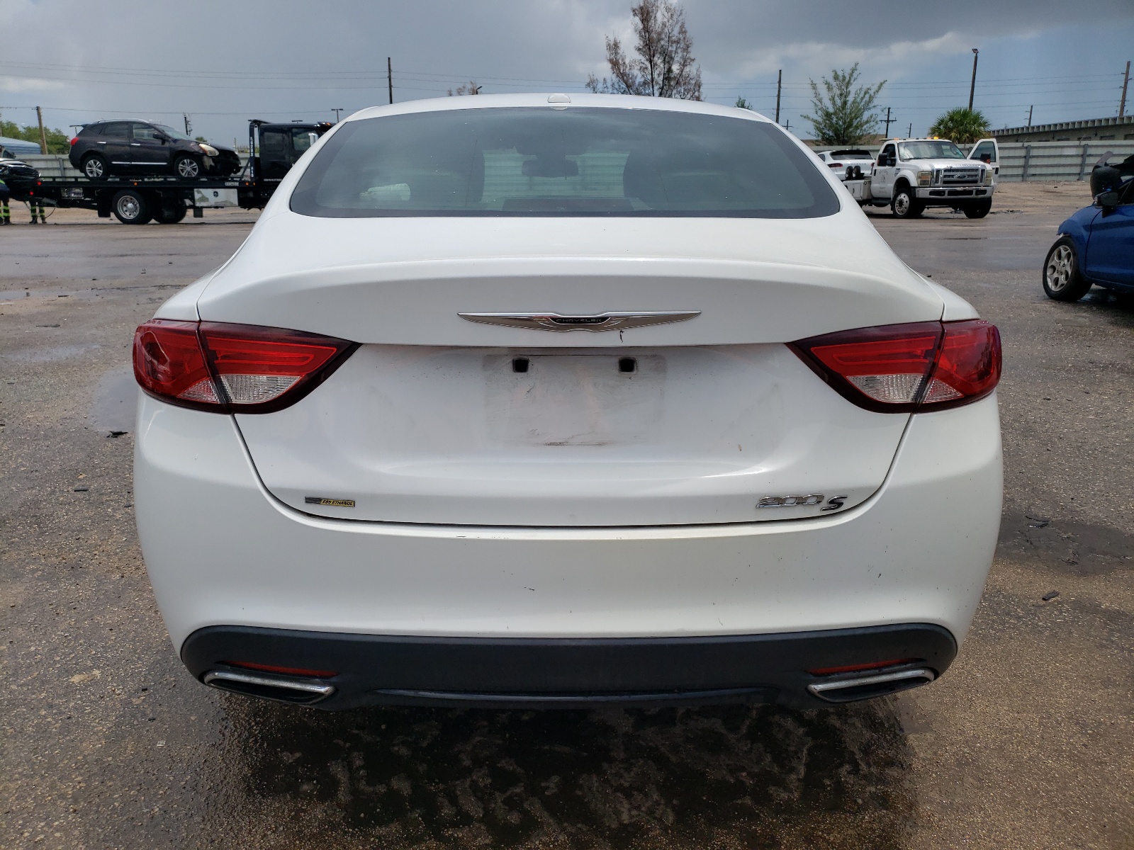 1C3CCCBB2FN743599 2015 Chrysler 200 S