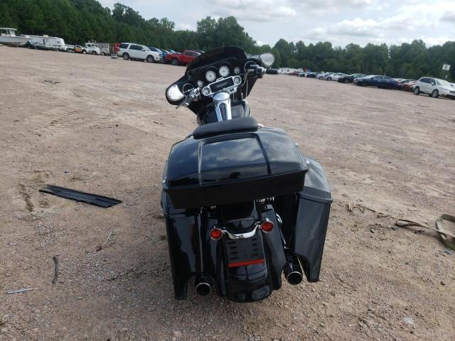 2010 HARLEY-DAVIDSON FLHX 