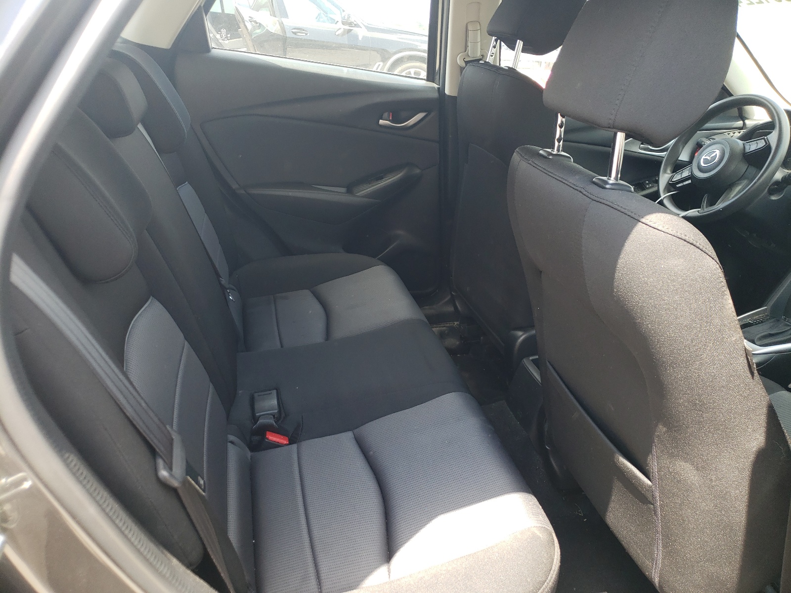 JM1DKDB70J0331384 2018 Mazda Cx-3 Sport