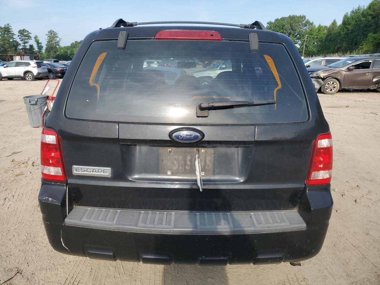 2009 Ford Escape Xls VIN: 1FMCU02779KB02128 Lot: 65533444