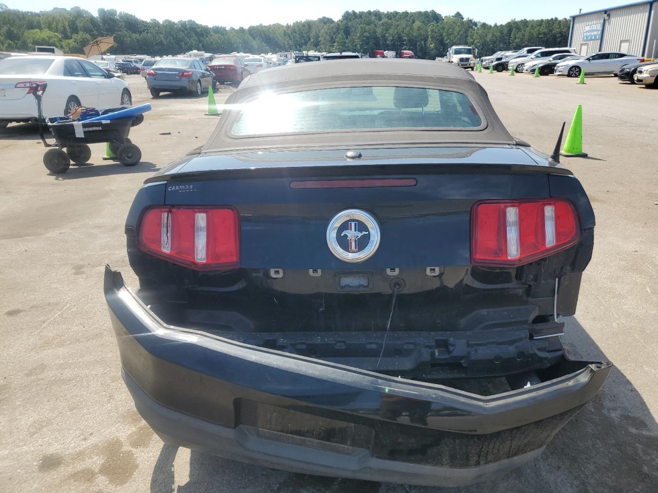 1ZVBP8EM7B5153055 2011 Ford Mustang