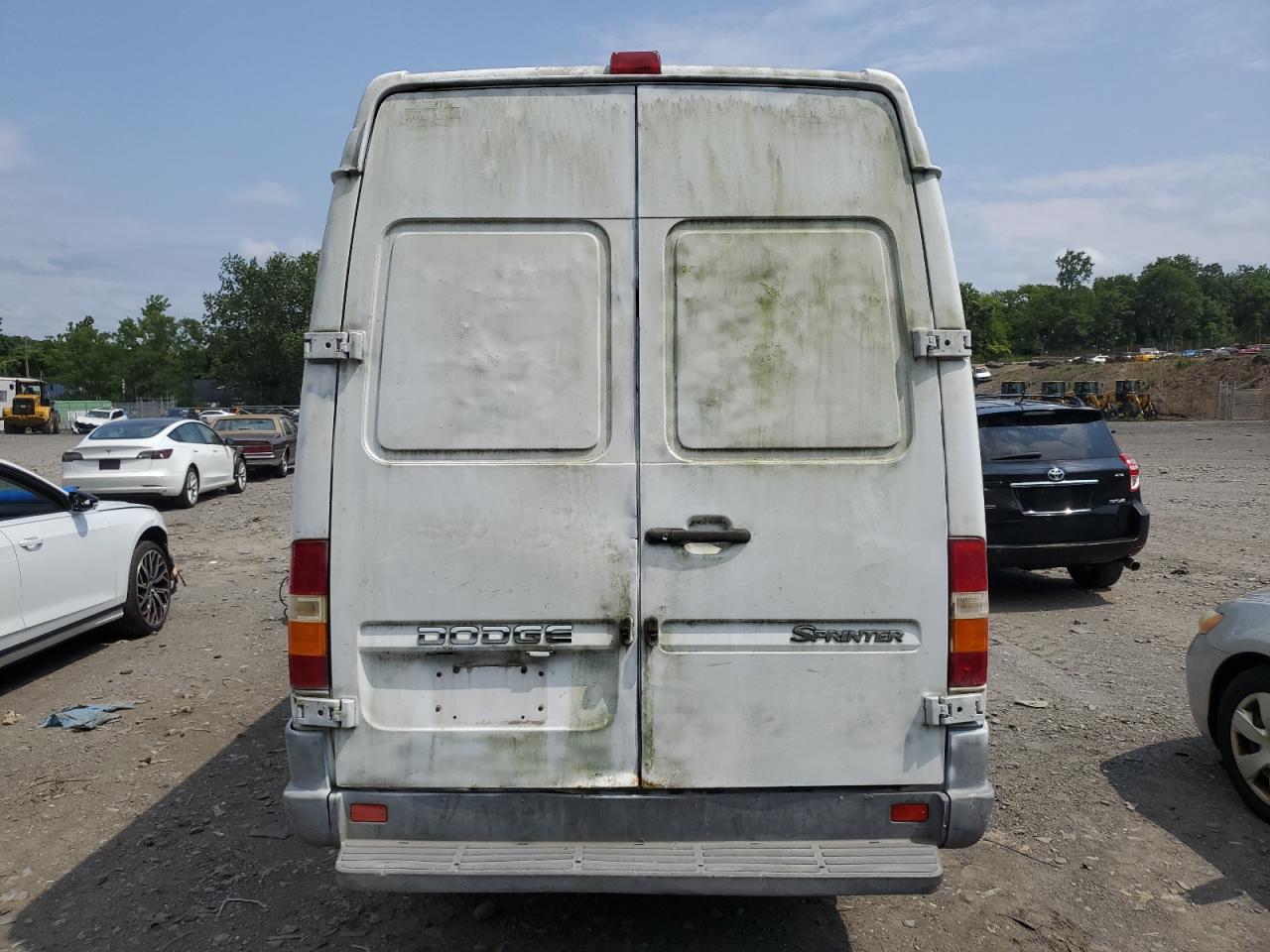 2005 Dodge Sprinter 2500 VIN: WD0PD644255782919 Lot: 66277574