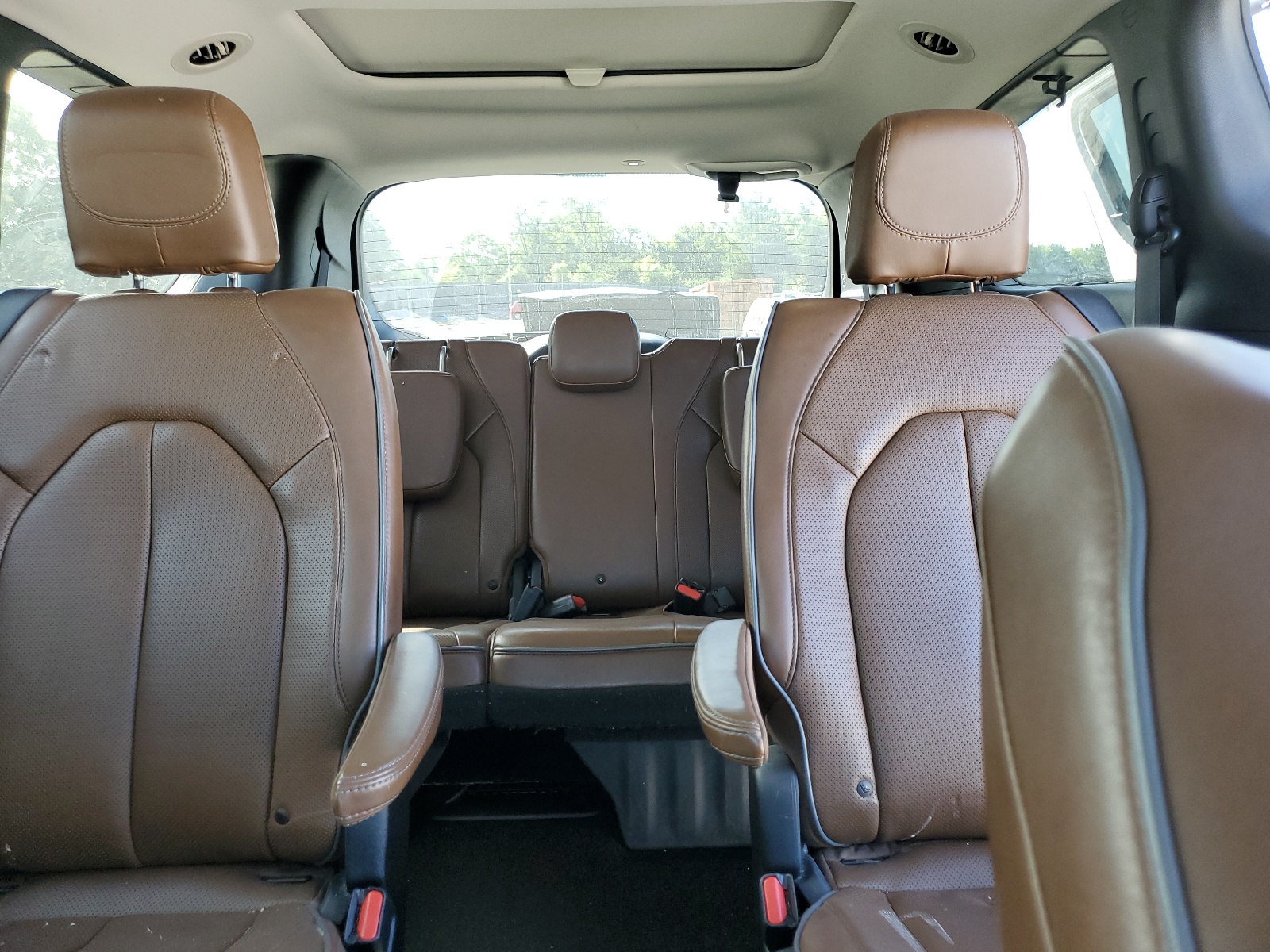 2C4RC1GG0KR532221 2019 Chrysler Pacifica Limited