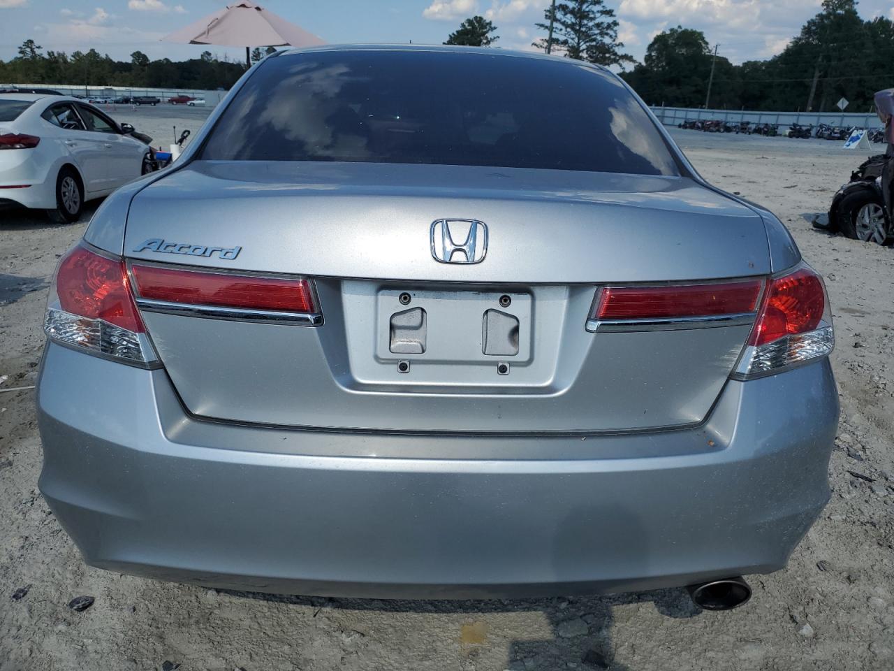 2011 Honda Accord Lx VIN: 1HGCP2F38BA052948 Lot: 69525144