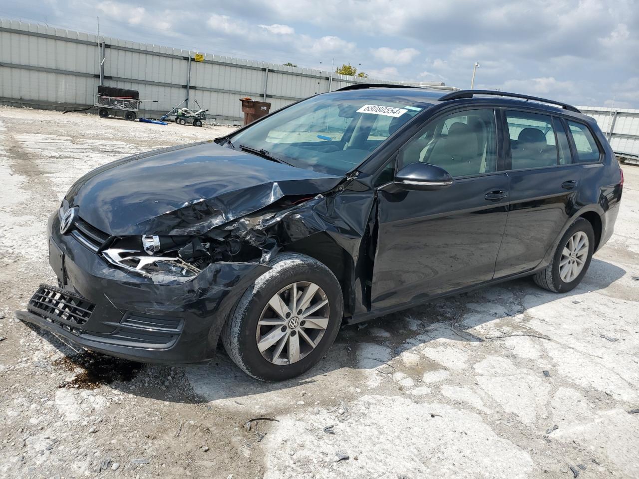 2015 Volkswagen Golf Sportwagen S for Sale in Walton, KY - Front End