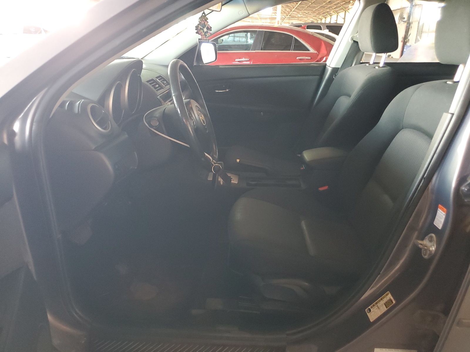 JM1BK32F181148895 2008 Mazda 3 I