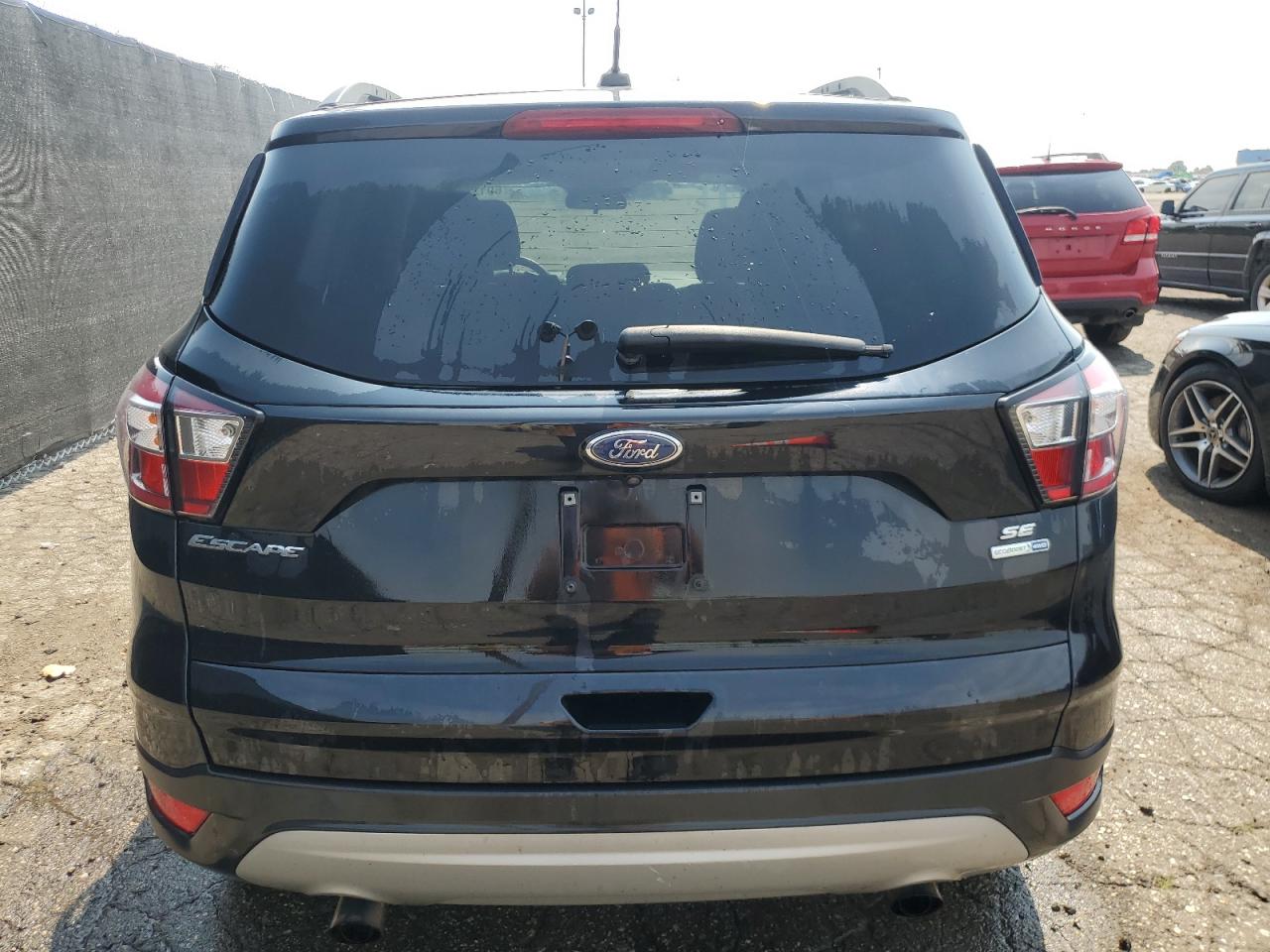 1FMCU9GD4JUC74791 2018 Ford Escape Se