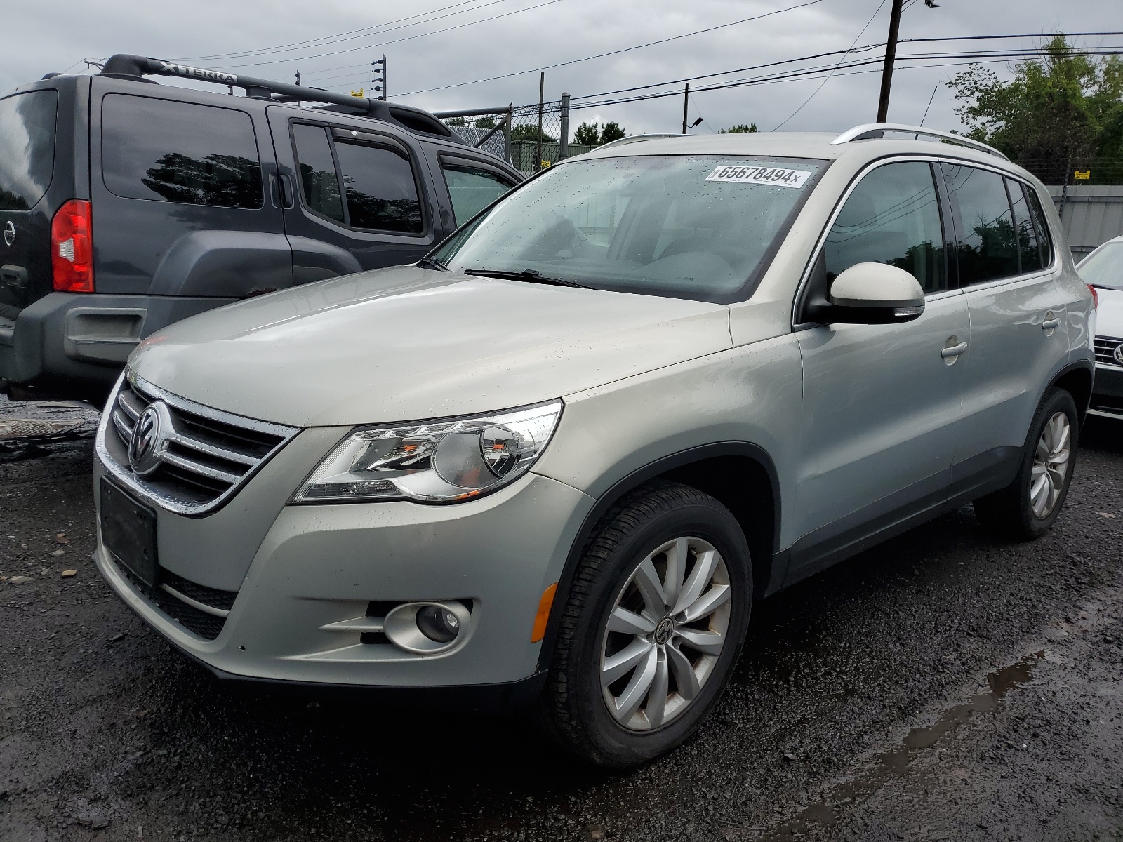 wvgbv7ax1bw566873 WVGBV7AX1BW566873 2011 Volkswagen Tiguan S