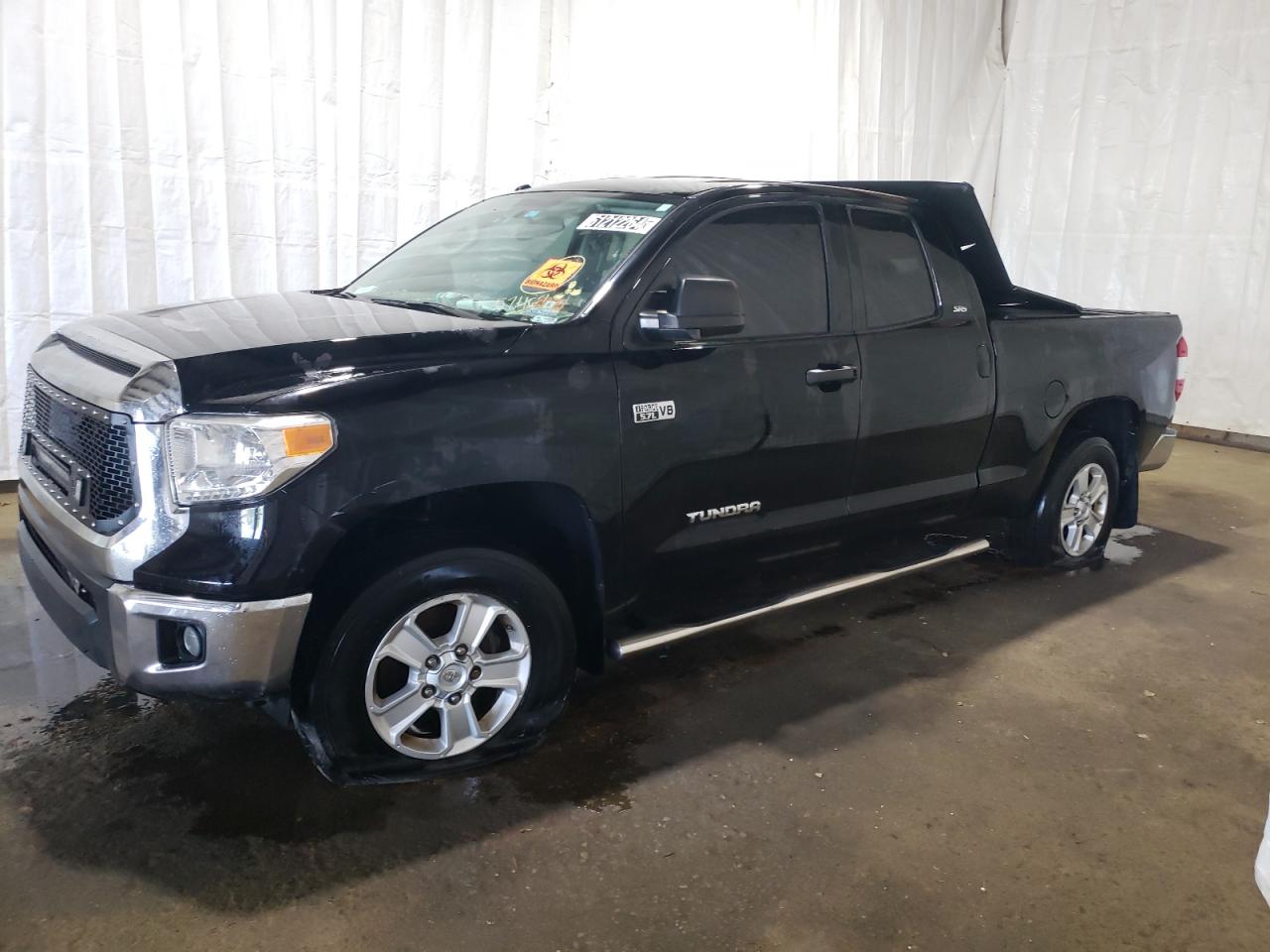 VIN 5TFUY5F15GX571167 2016 TOYOTA TUNDRA no.1