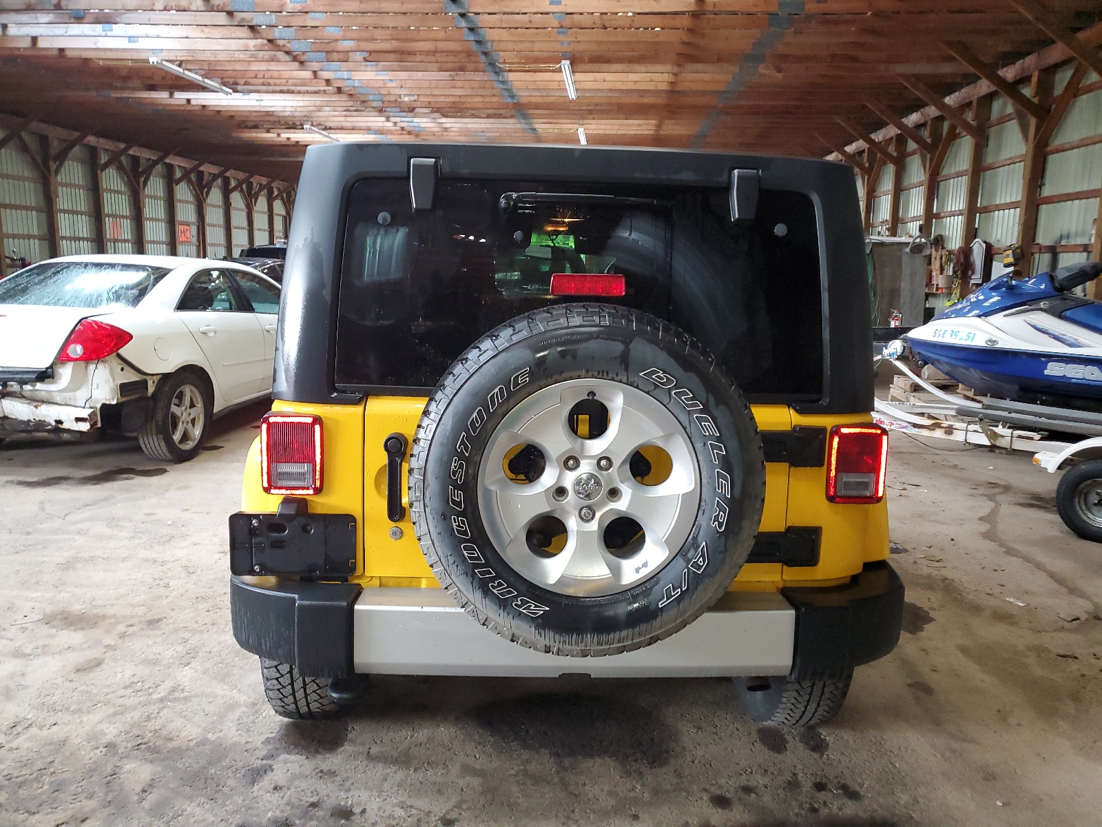 1C4BJWEG0FL687776 2015 Jeep Wrangler Unlimited Sahara