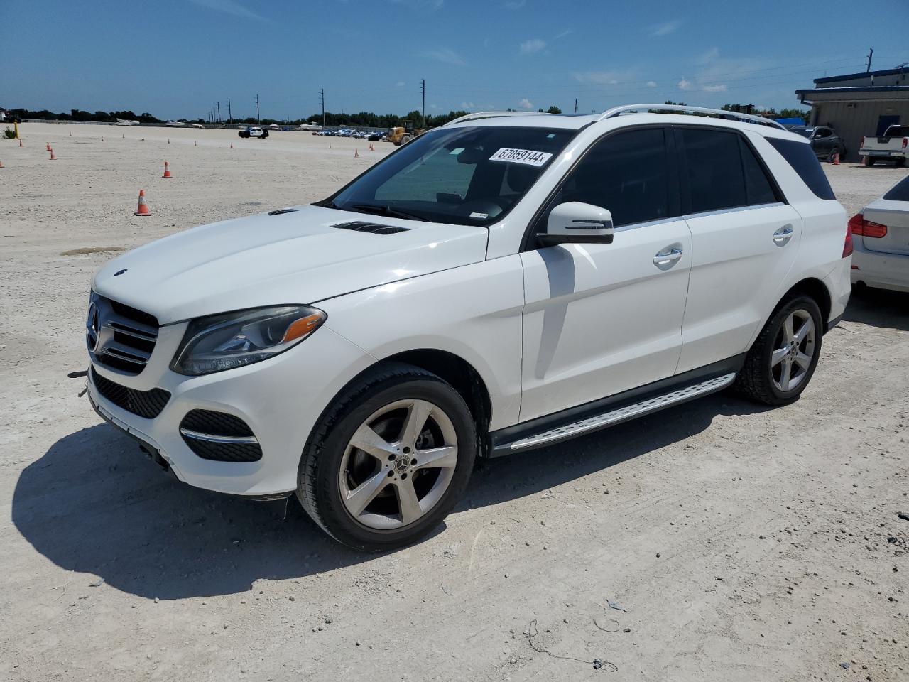 4JGDA5JB7JB027015 2018 MERCEDES-BENZ GLE - Image 1