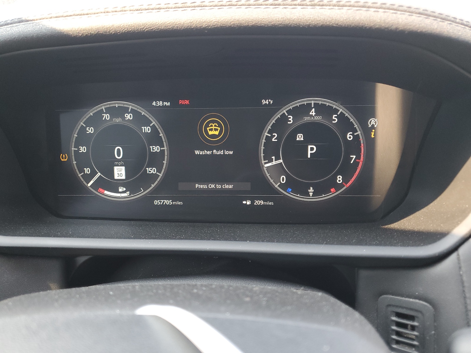 SALRT2RV0JA061166 2018 Land Rover Discovery Hse Luxury