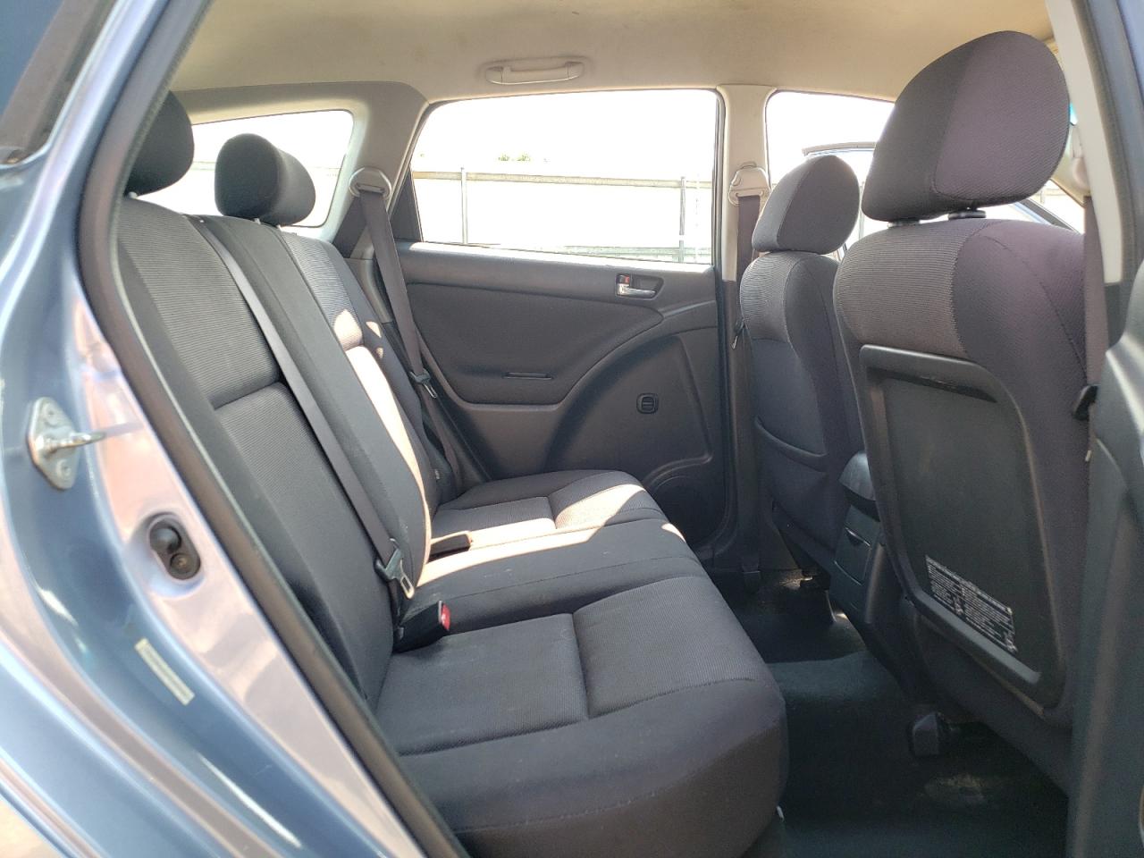 2003 Toyota Corolla Matrix Xr VIN: 2T1KR32E33C105330 Lot: 65650004