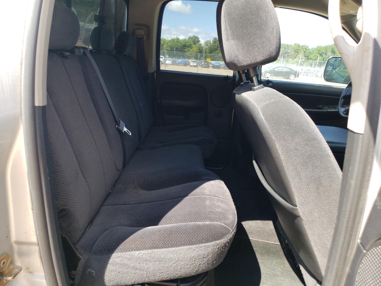 2004 Dodge Ram 1500 St VIN: 1D7HU18DX4J261629 Lot: 66466544