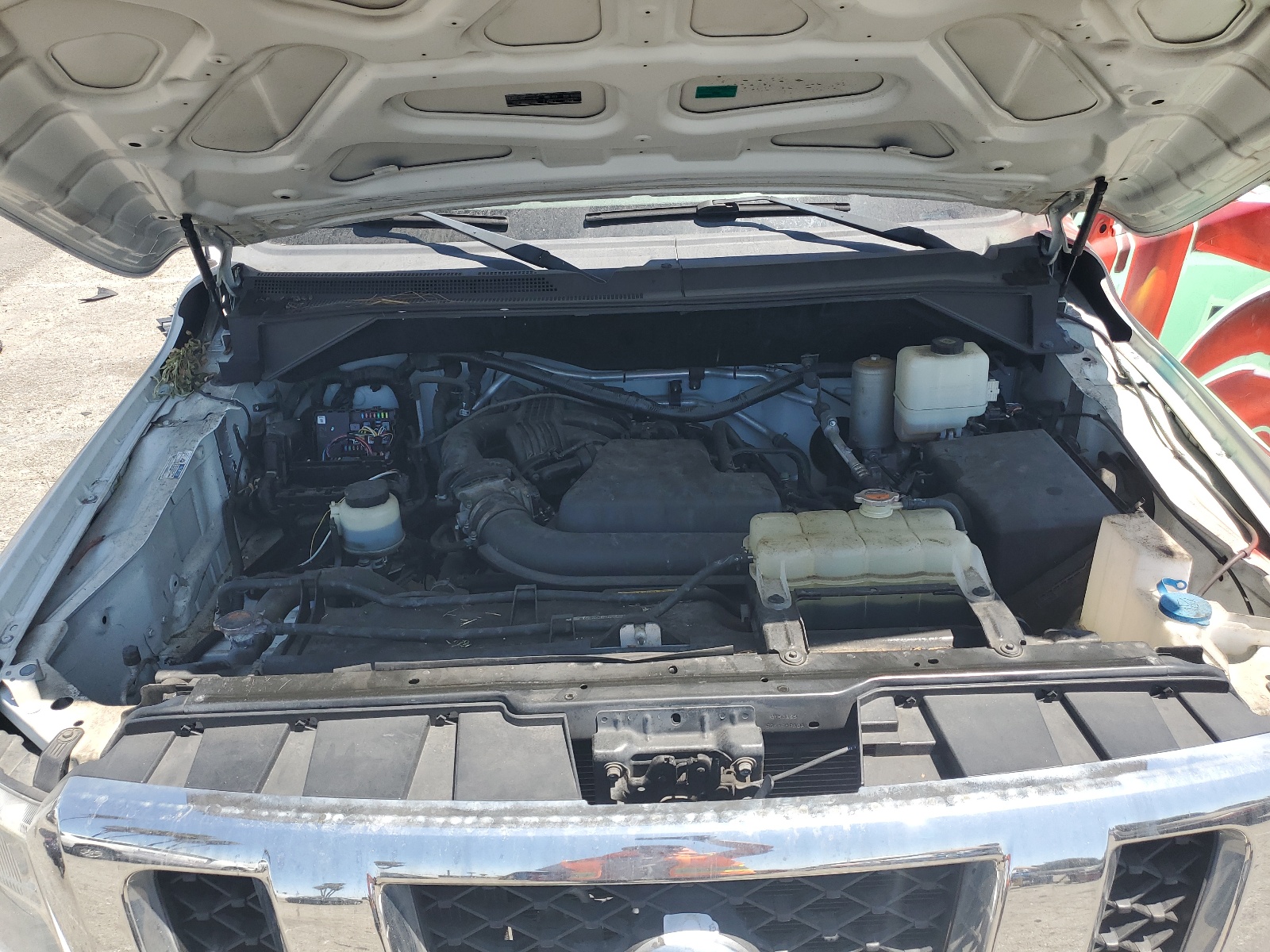 1N6BF0LY4CN101975 2012 Nissan Nv 2500