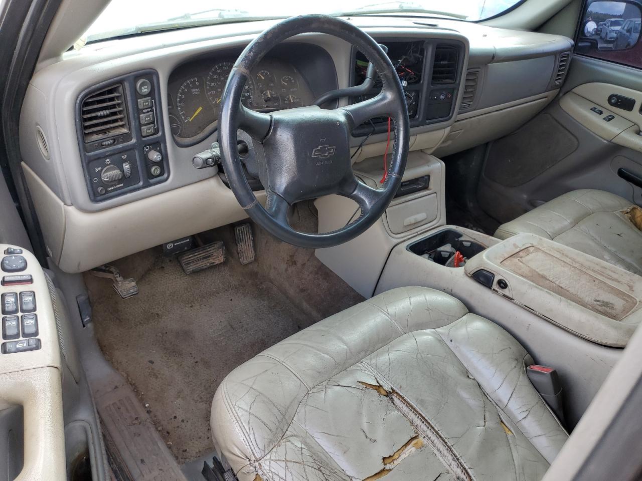 1gnek13t71r175118 1GNEK13T71R175118 2001 Chevrolet Tahoe K1500