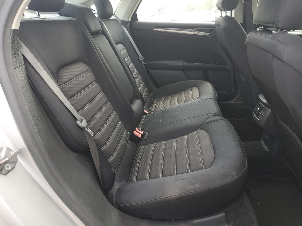 2016 Ford Fusion - Image 10